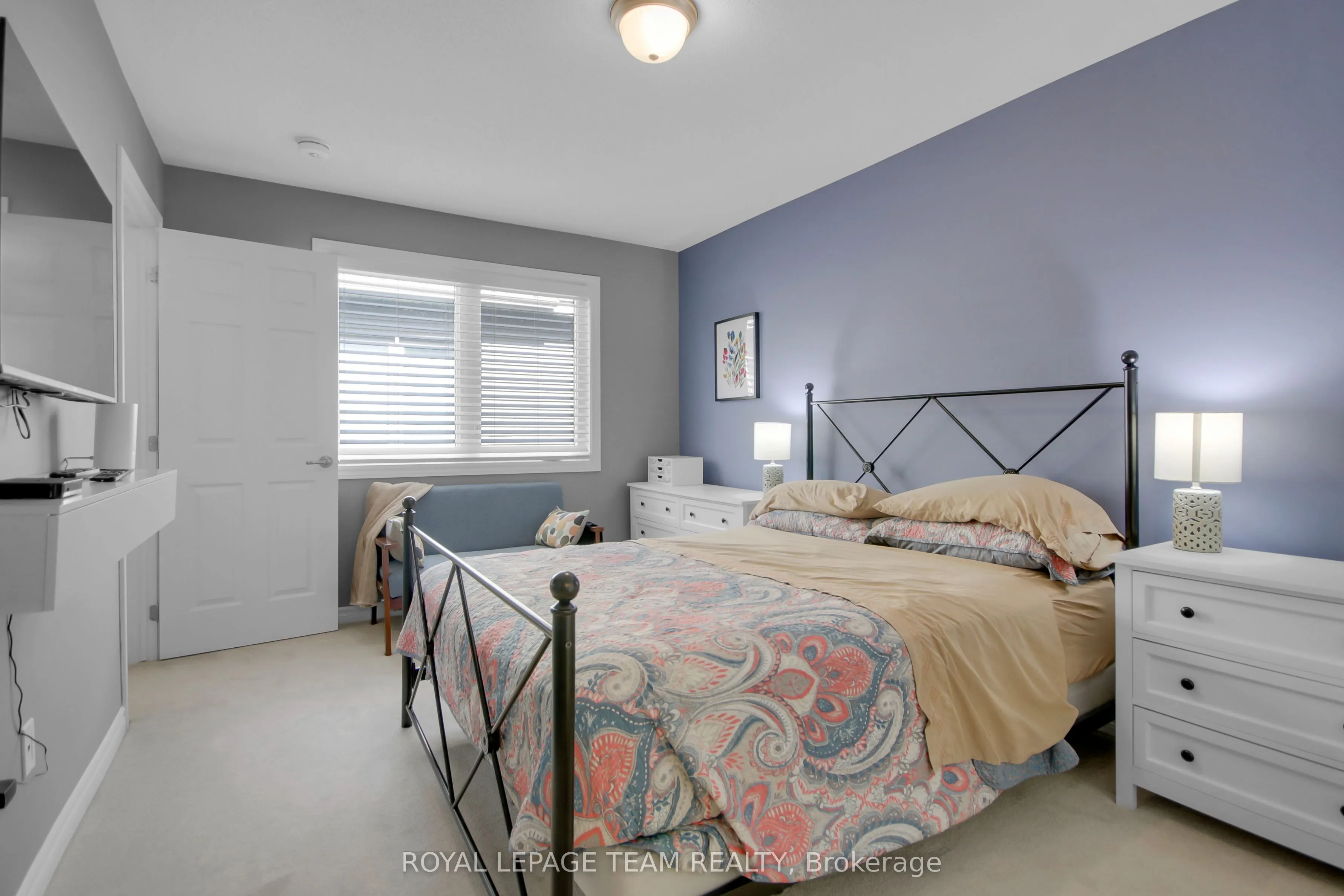28 Caspian Row