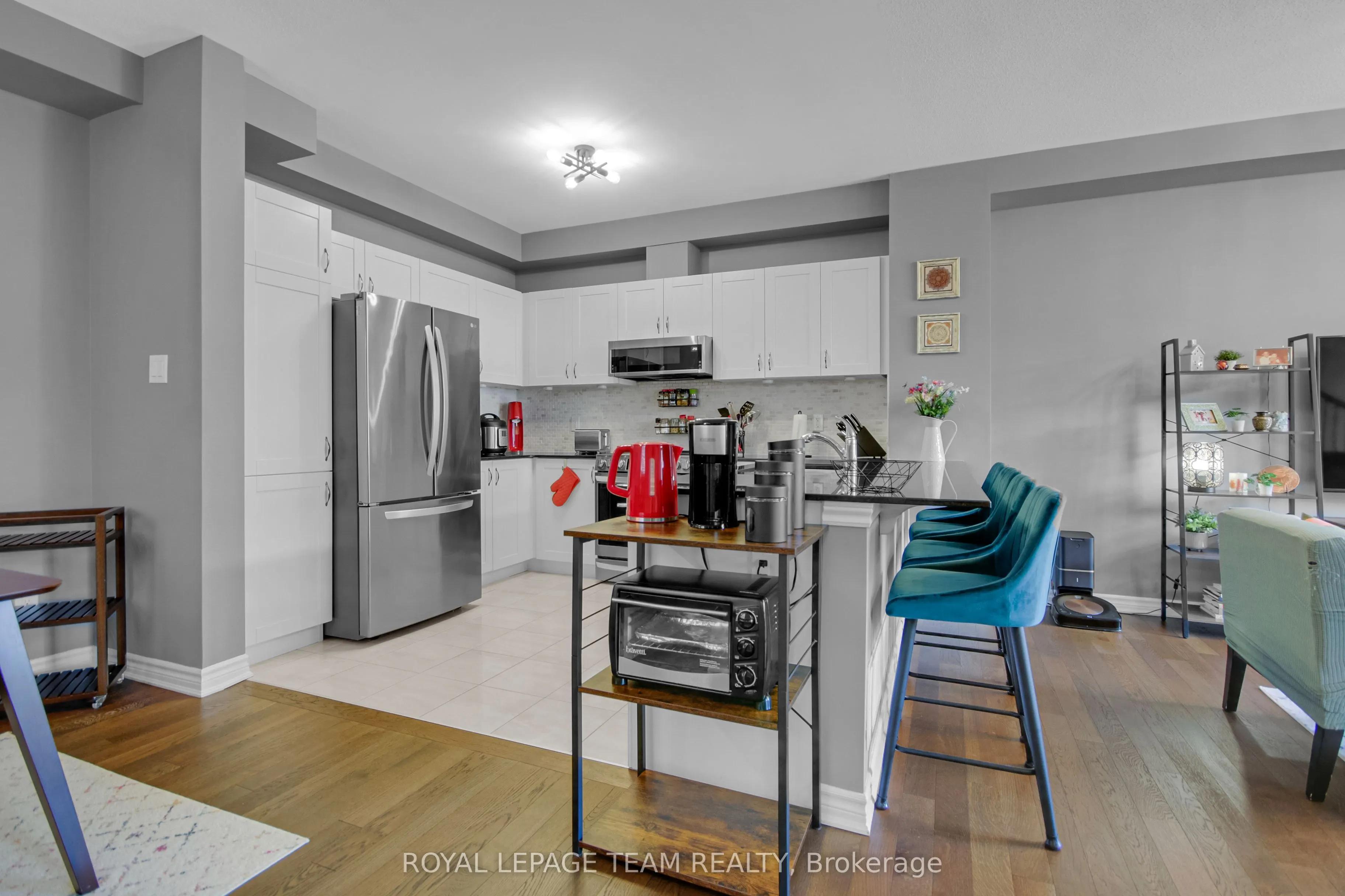 28 Caspian Row