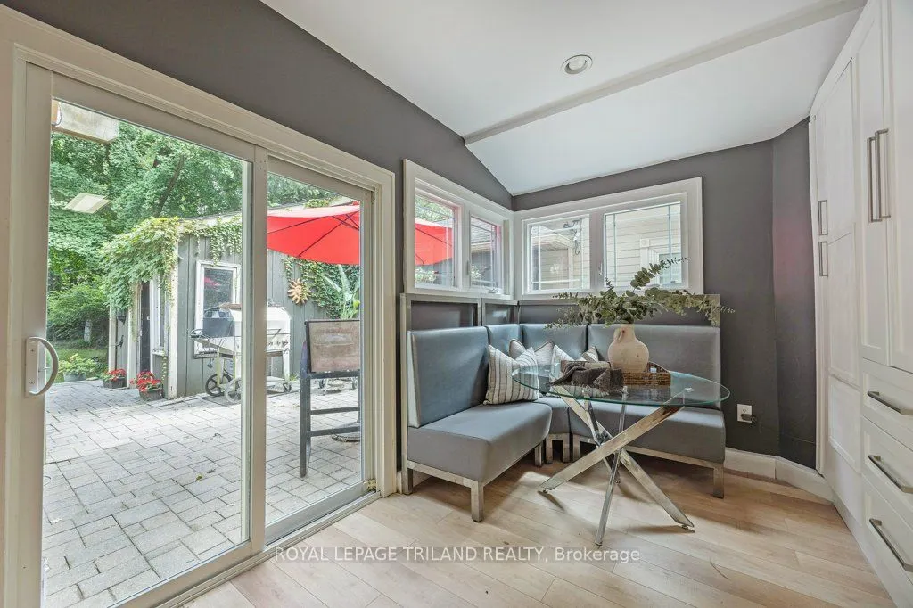 818 Talbot Street