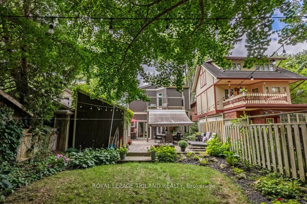 818 Talbot Street