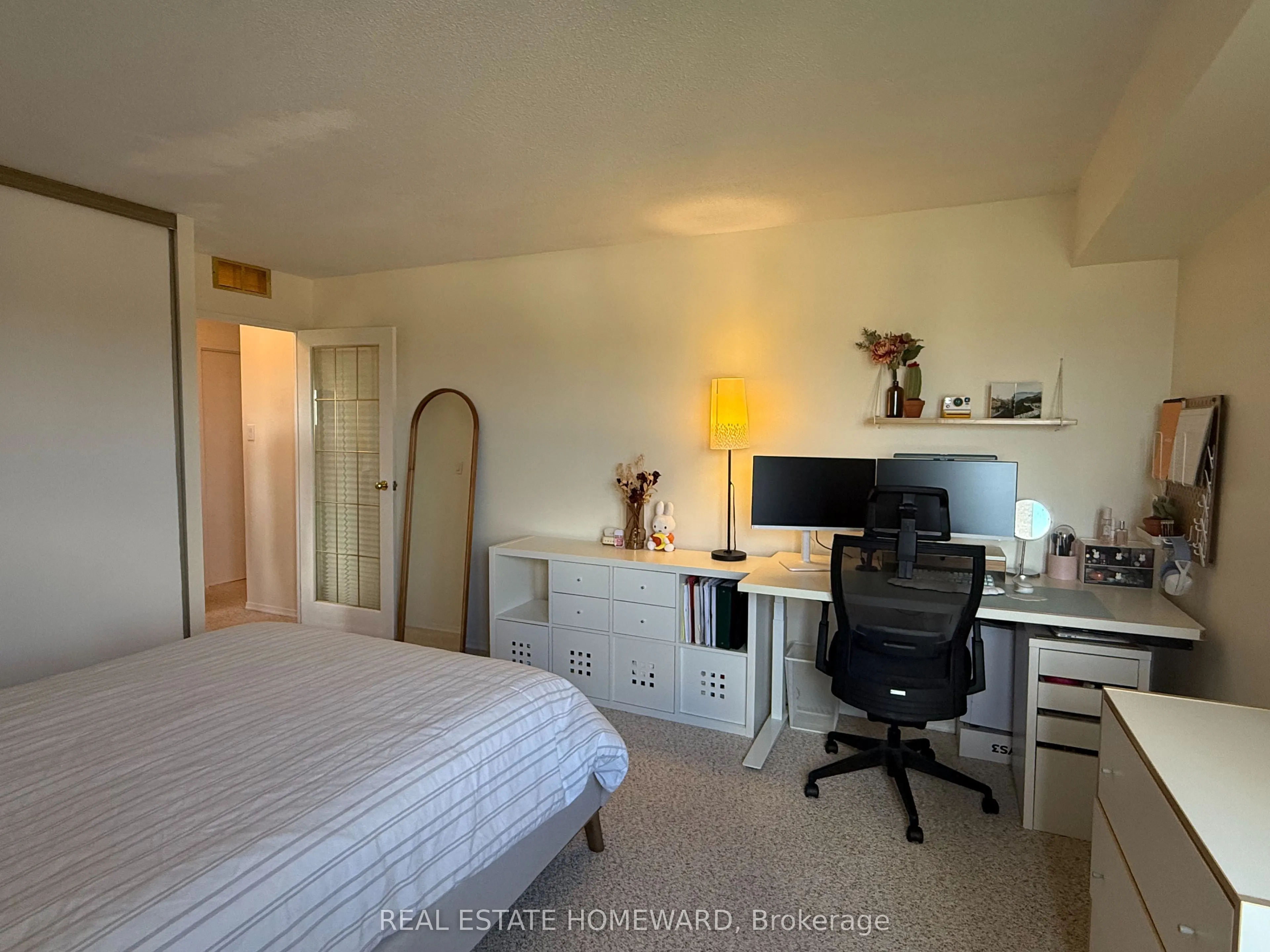 860 Commissioners Road E, #1505