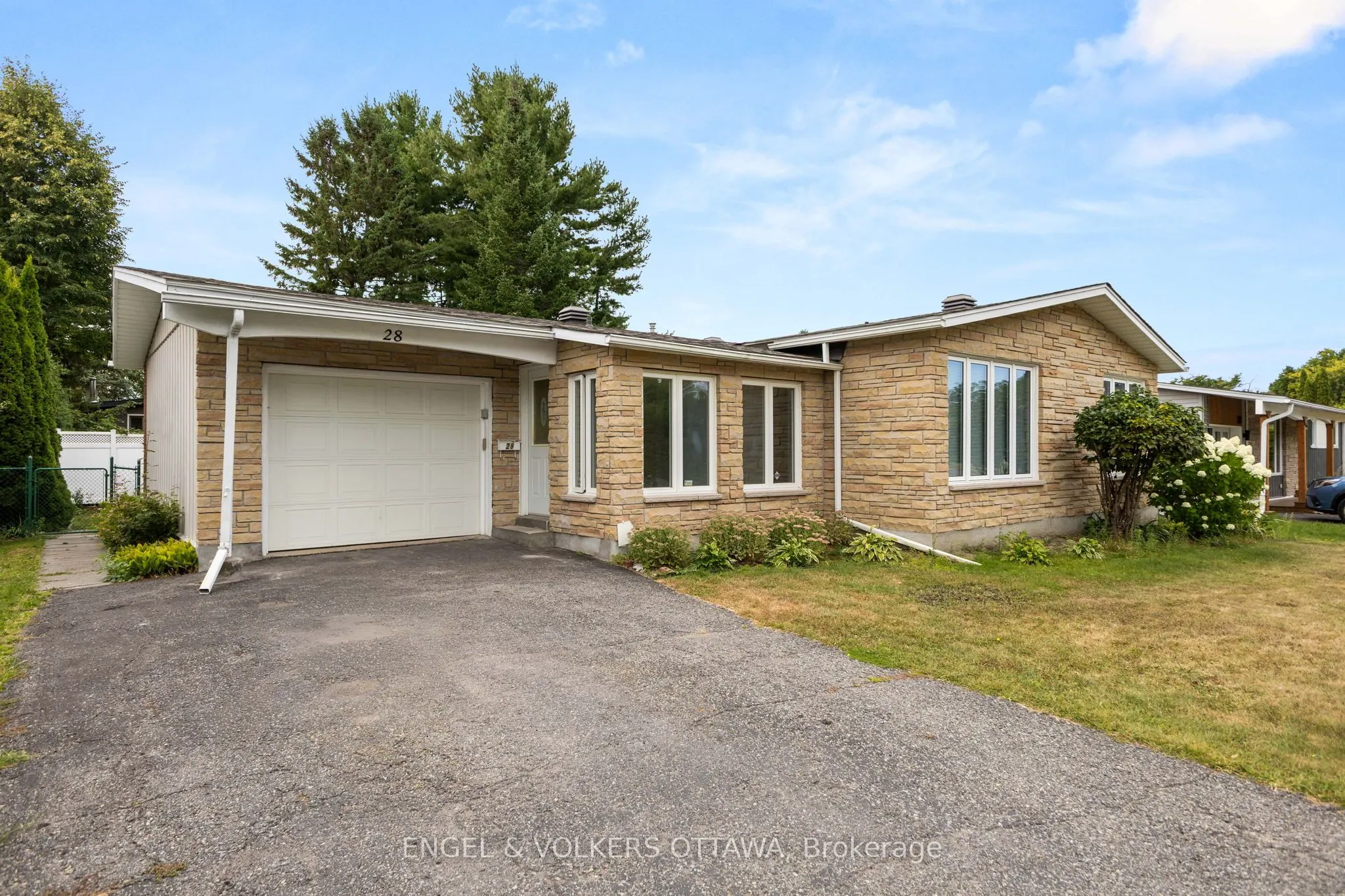 28 Parker Avenue