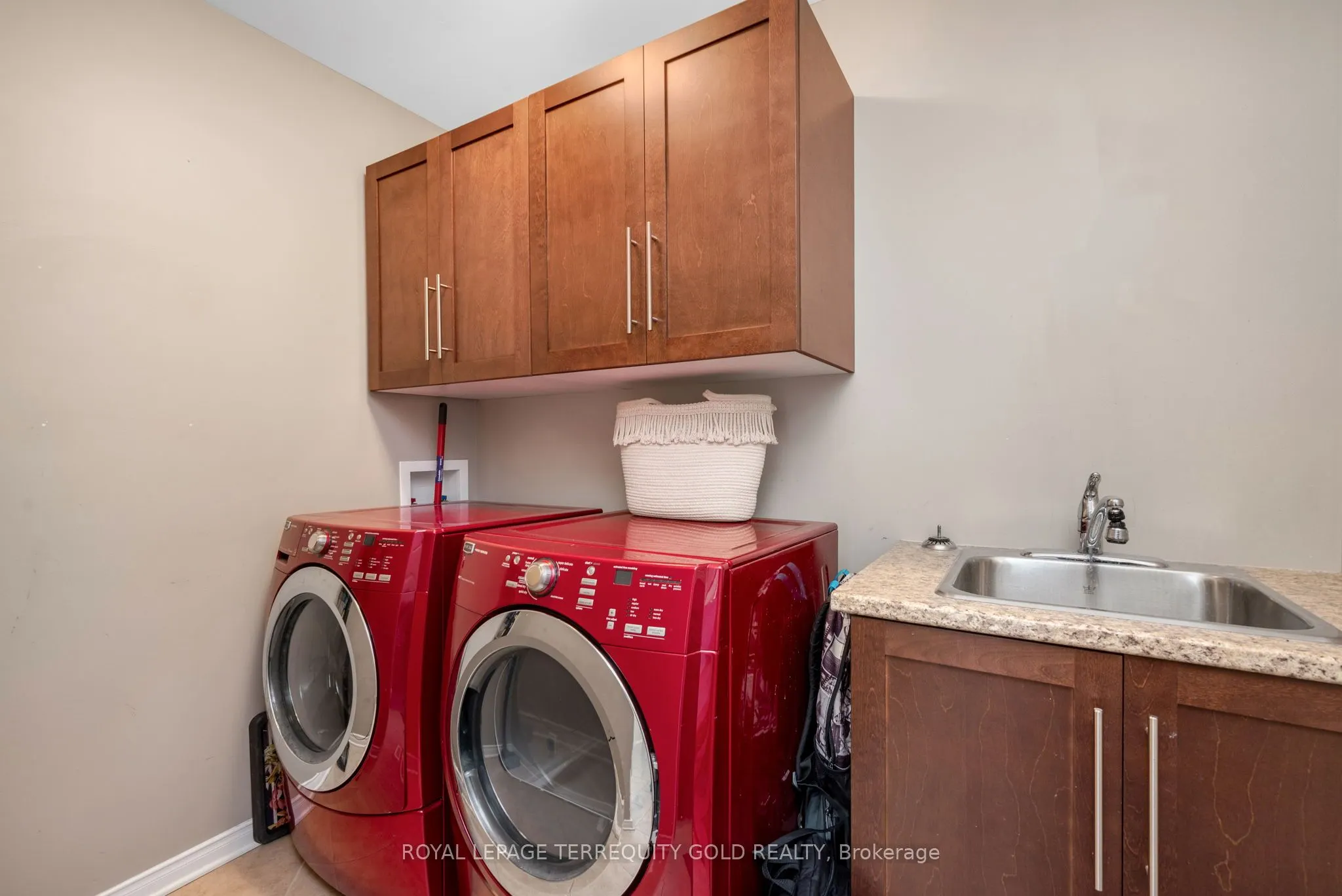 433 Callisto Way