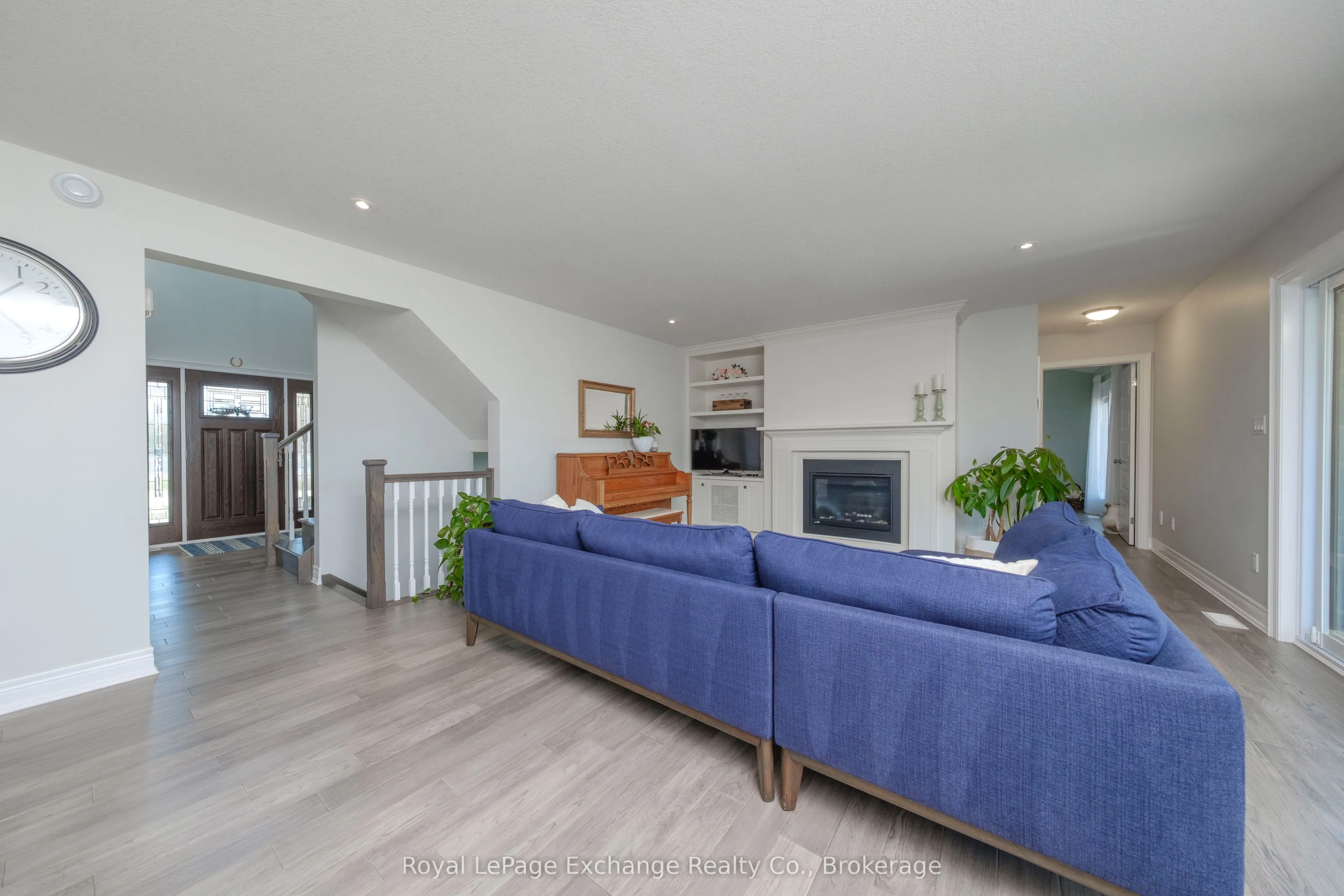 218 Wieck Boulevard