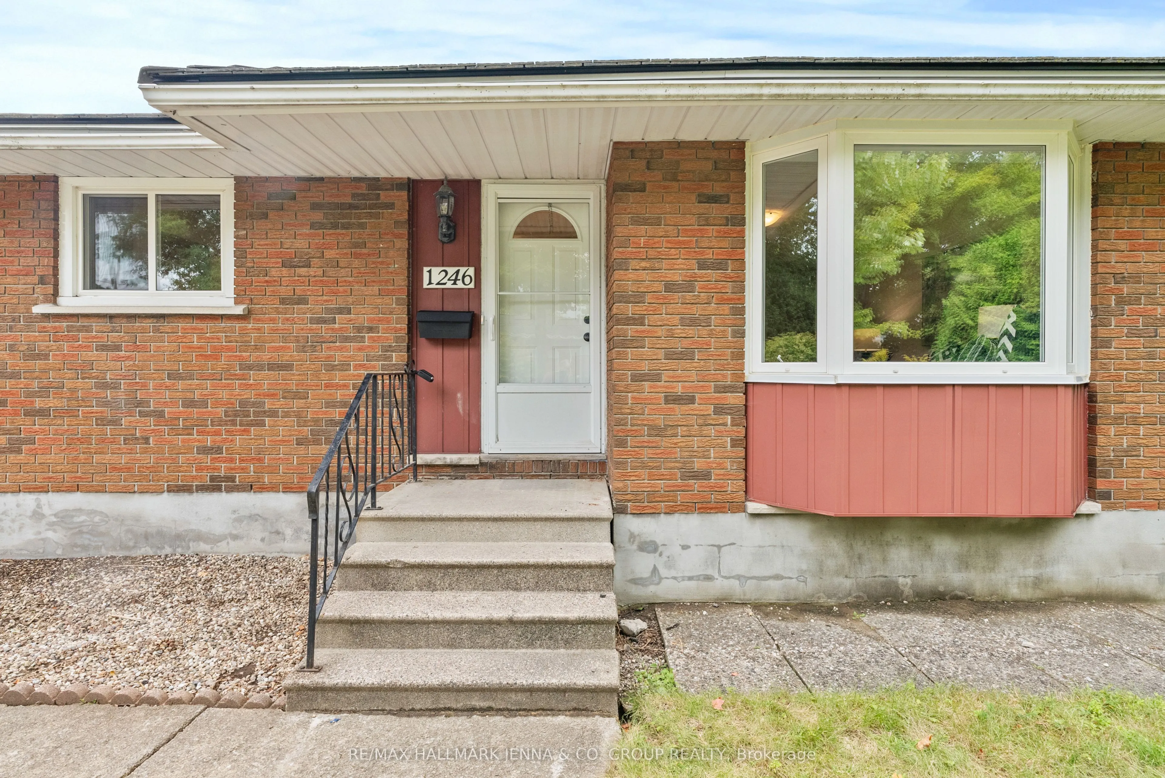 1246 Cobden Road