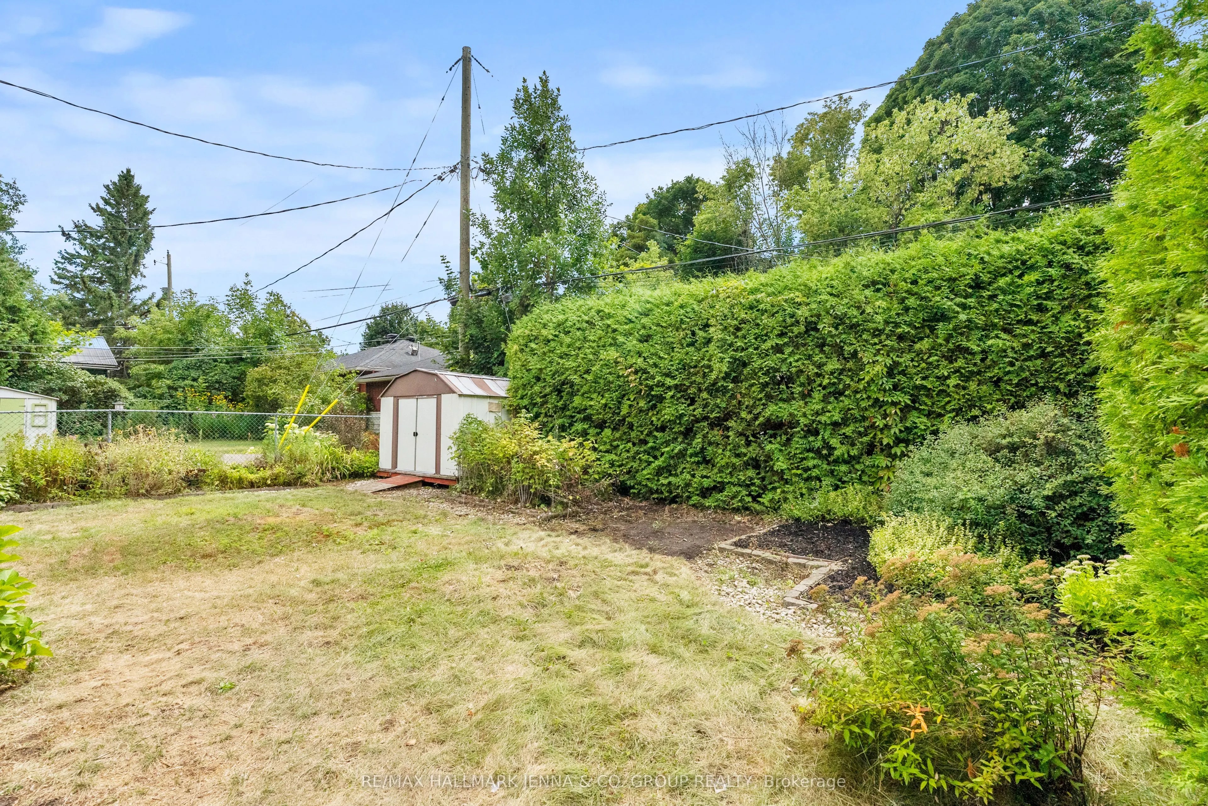 1246 Cobden Road