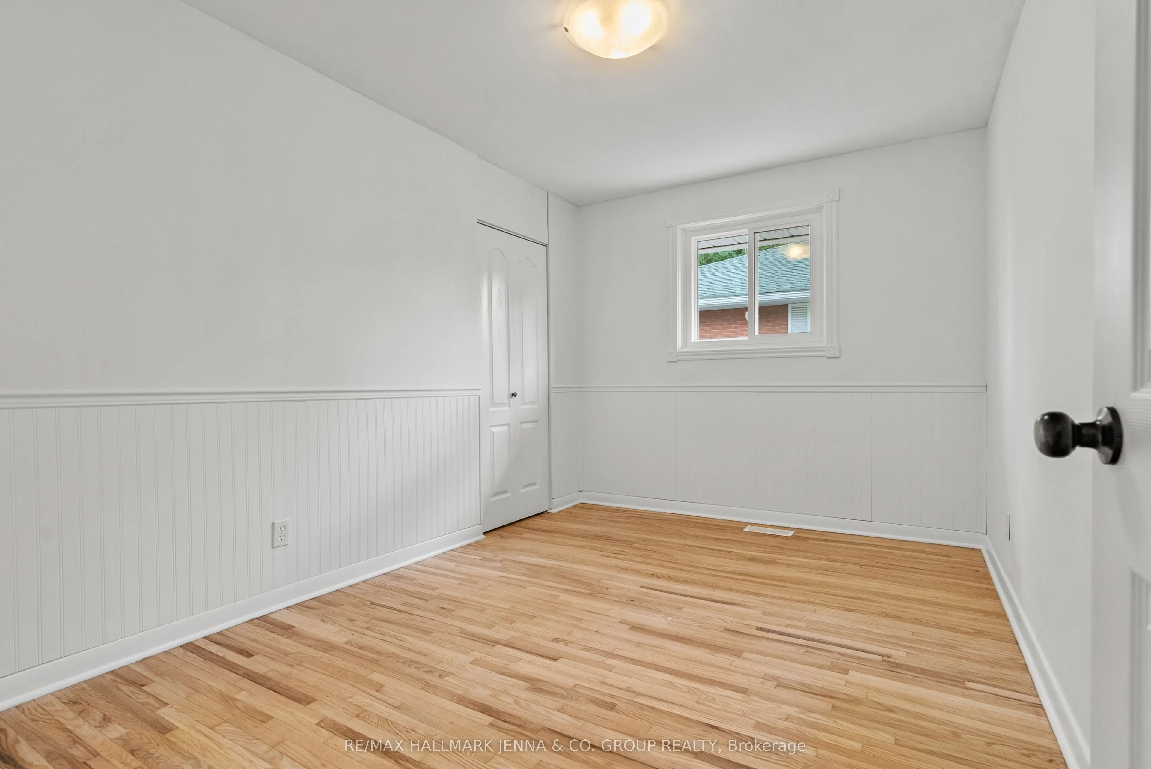 1246 Cobden Road