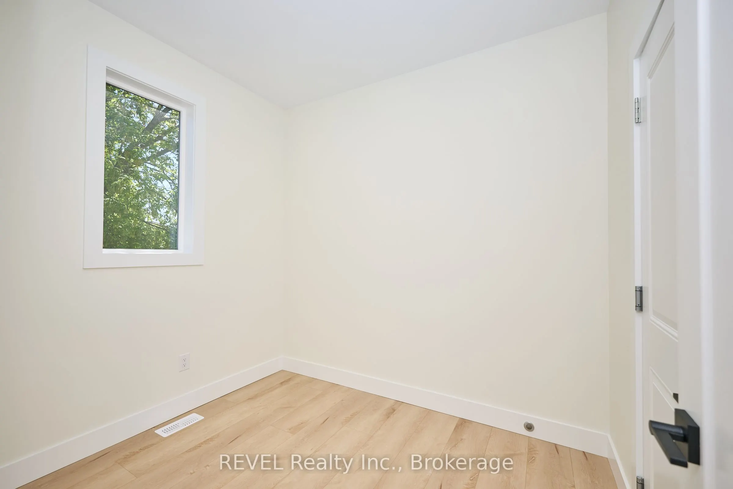4650 Belfast Avenue, #Upper Unit
