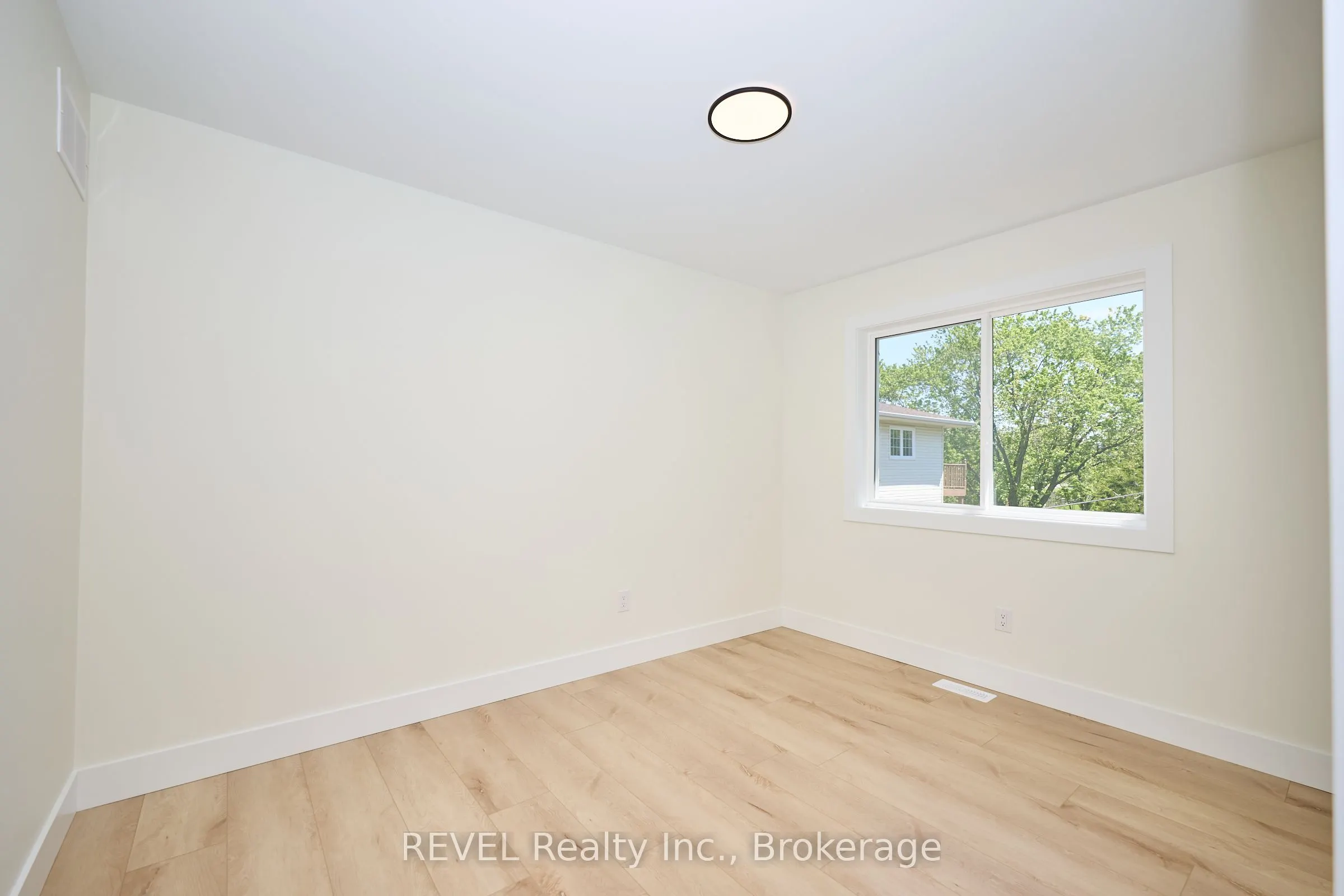 4650 Belfast Avenue, #Upper Unit