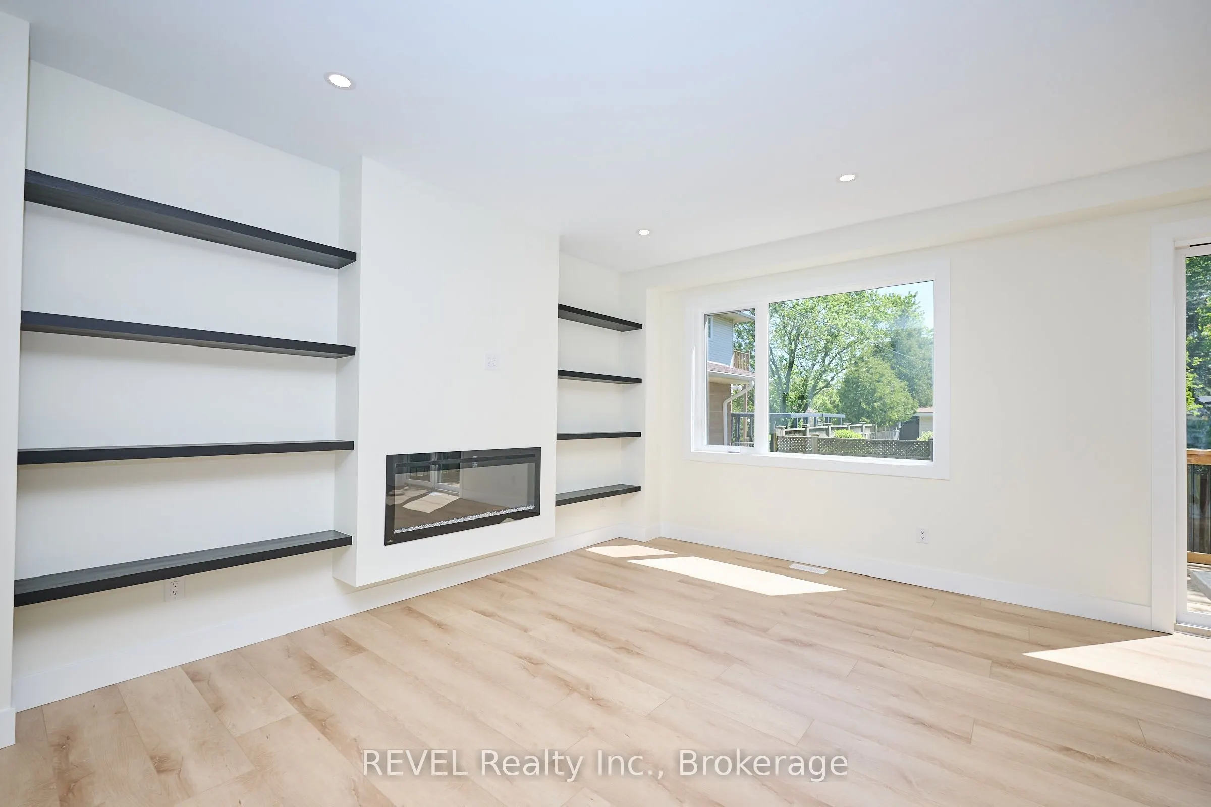4650 Belfast Avenue, #Upper Unit