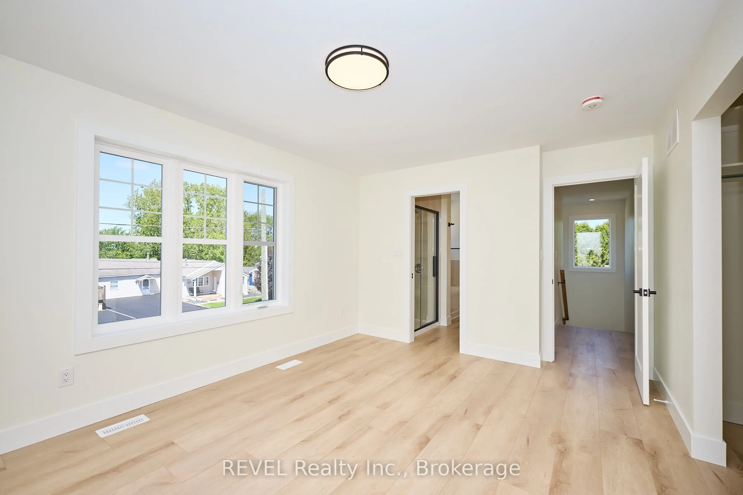 4650 Belfast Avenue, #Upper Unit