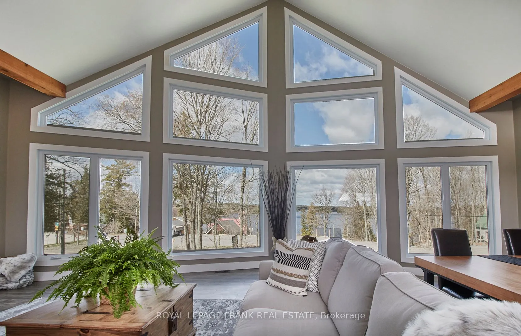 2269 McCracken's Landing Road