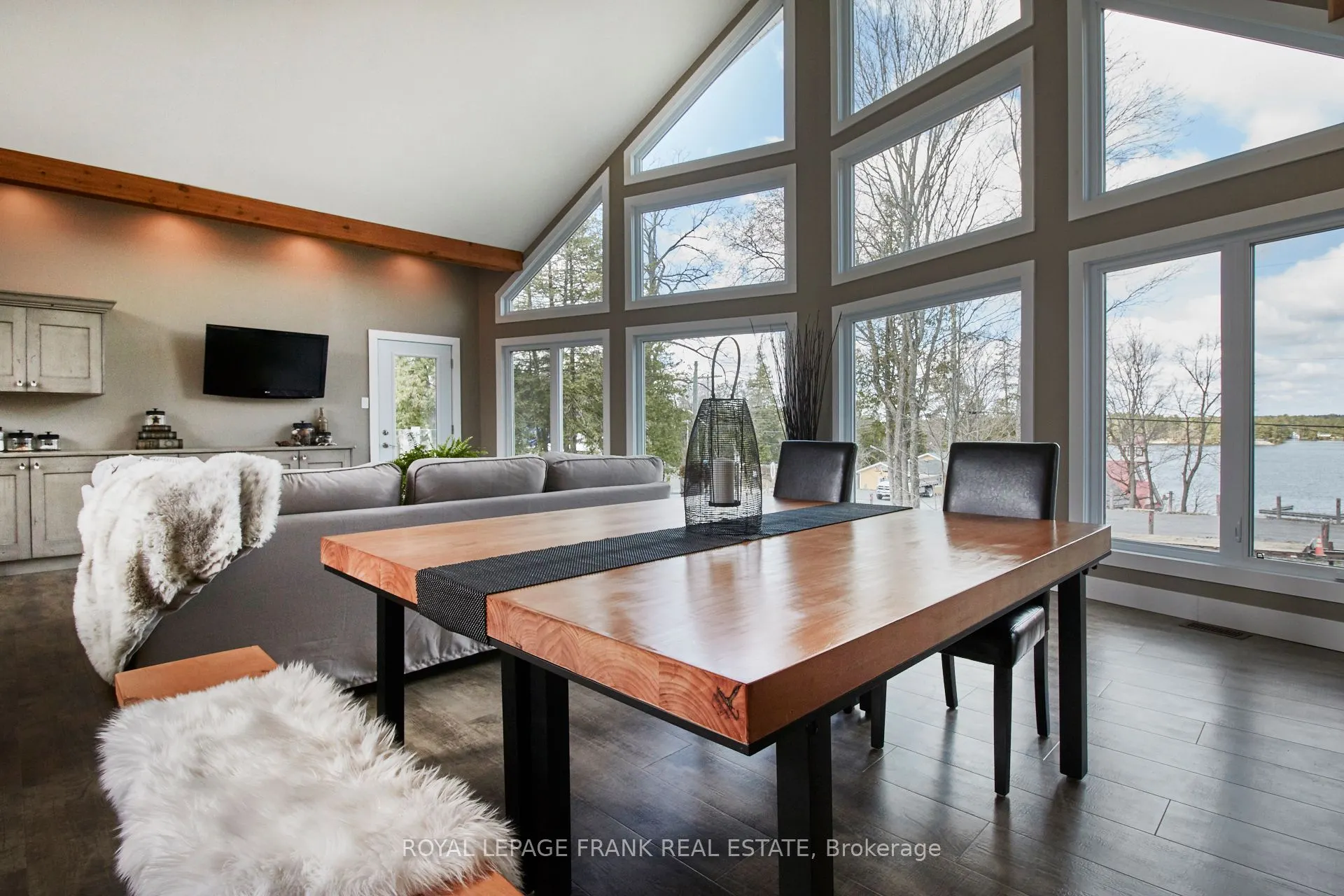 2269 McCracken's Landing Road
