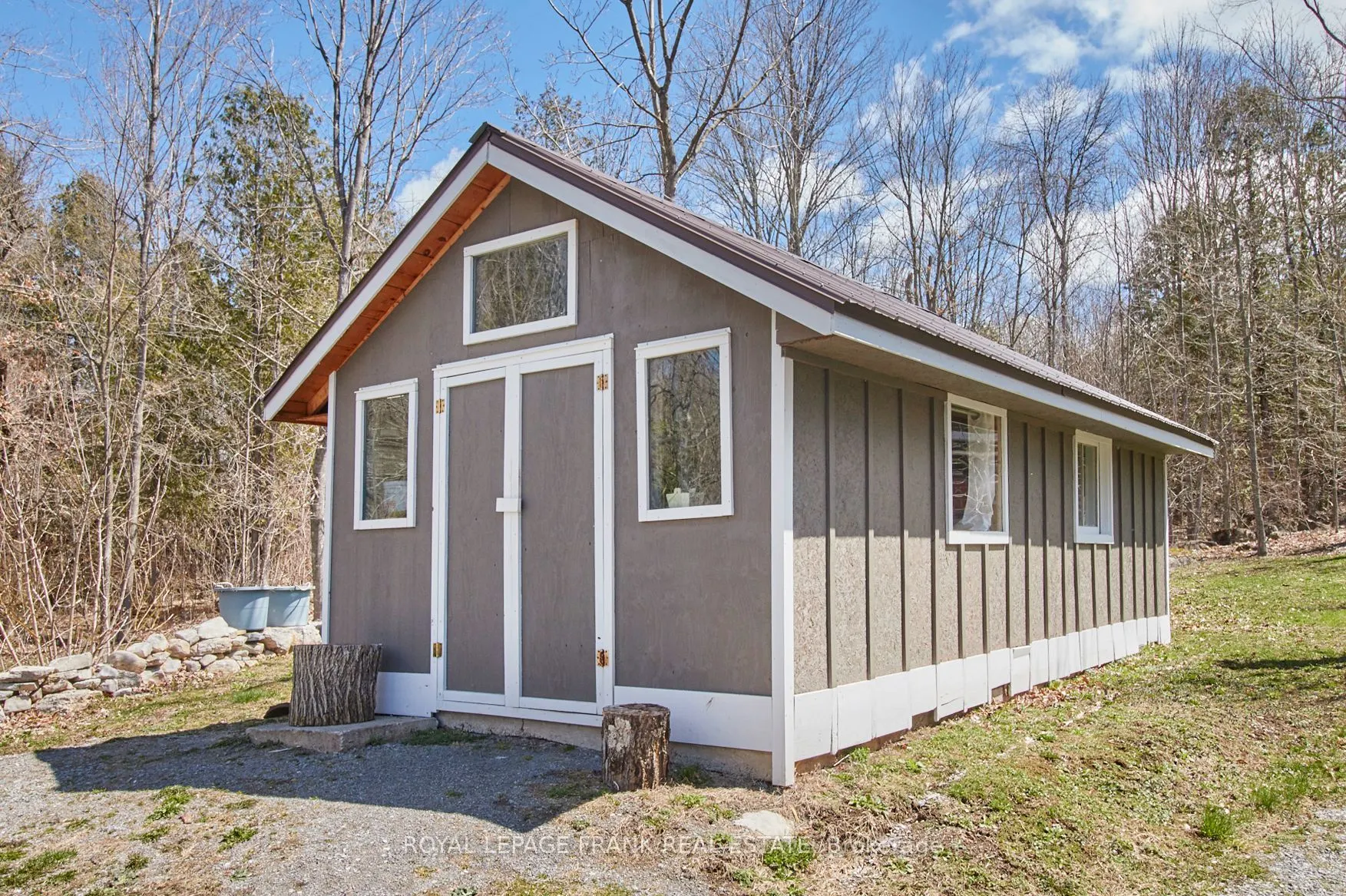 2269 McCracken's Landing Road