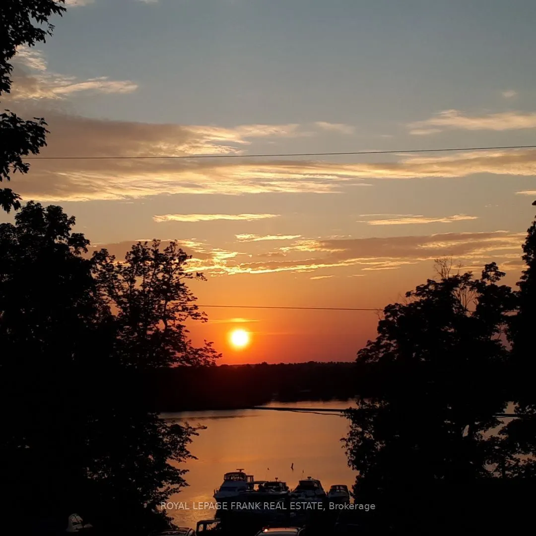2269 McCracken's Landing Road