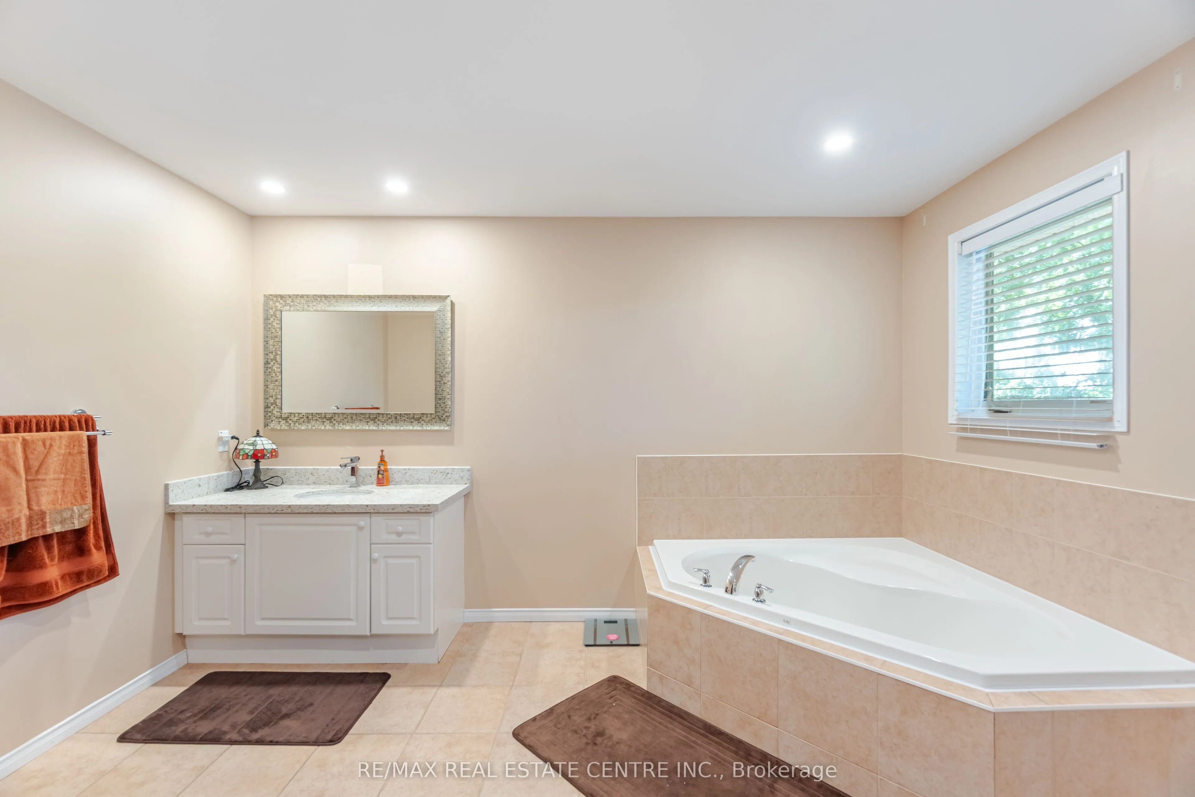 35 Pantano Drive