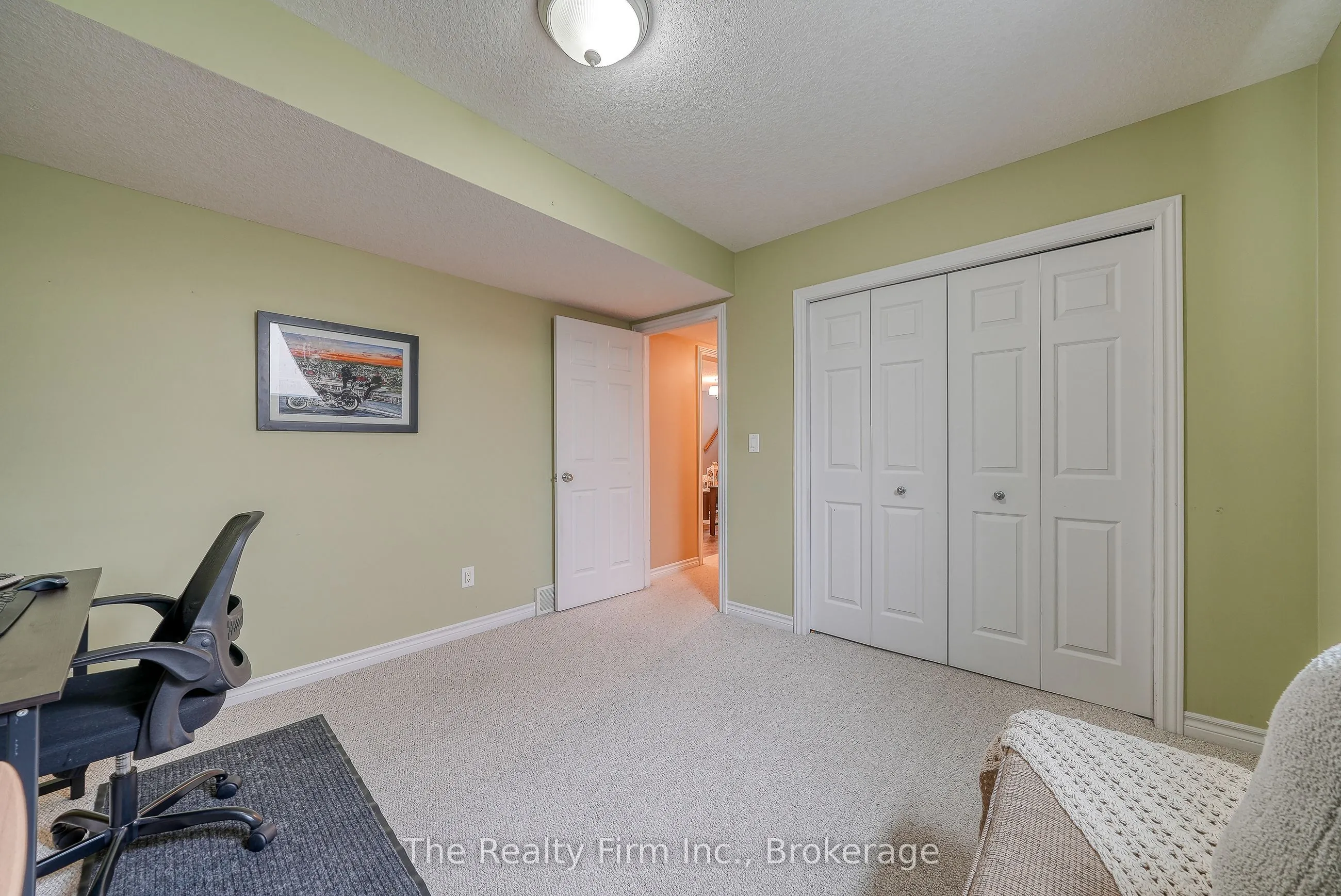 4 Kerr Crescent