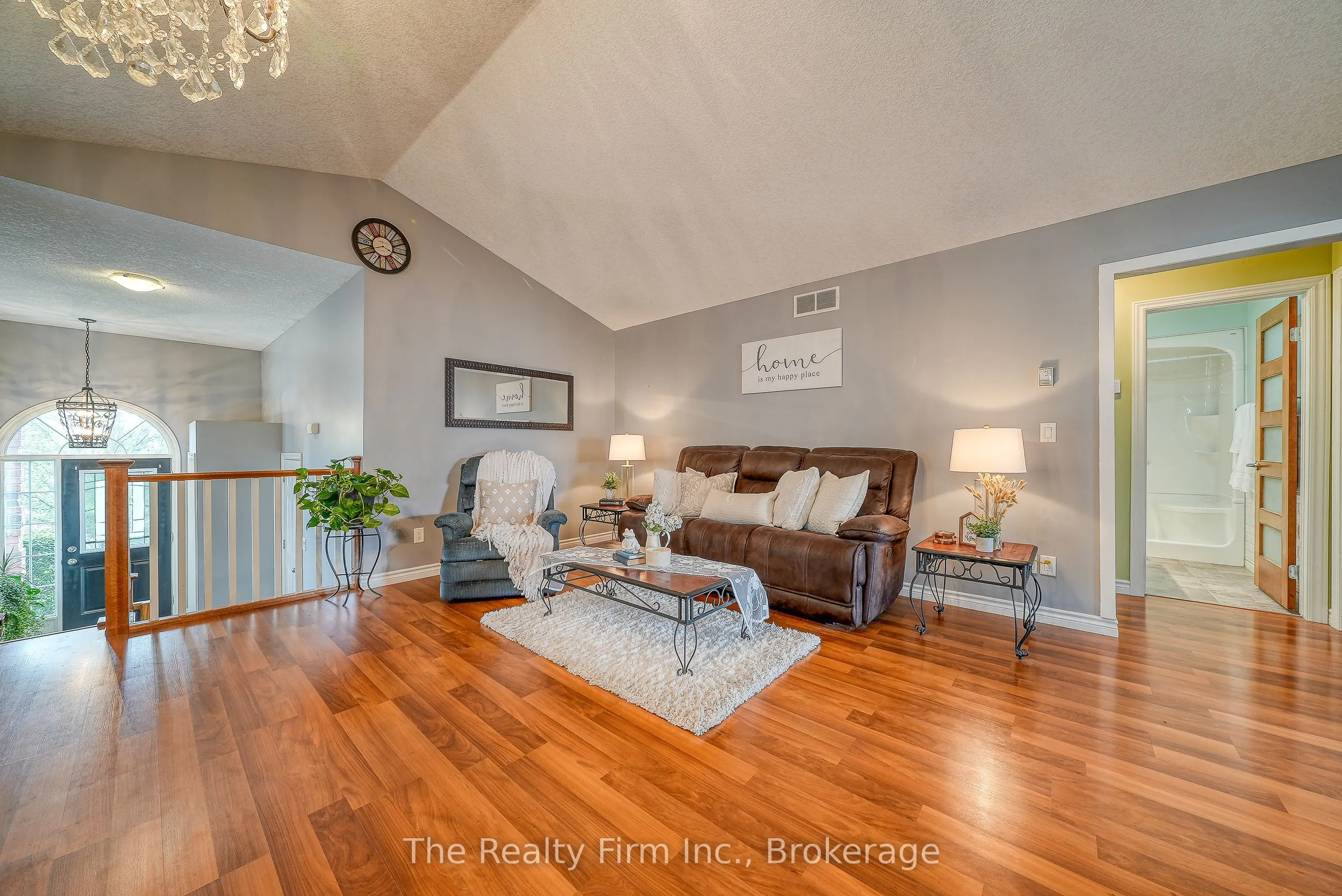 4 Kerr Crescent