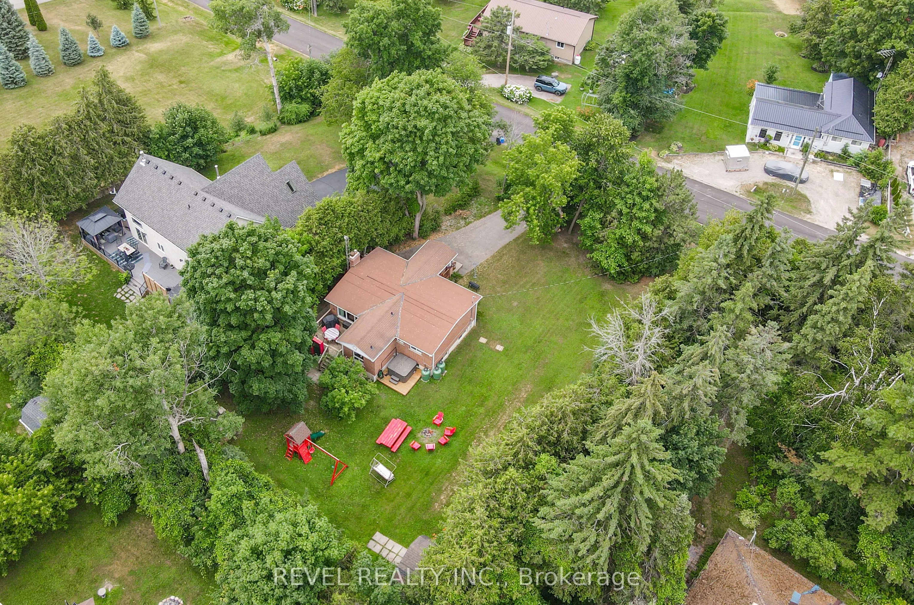 99 Bowen Road