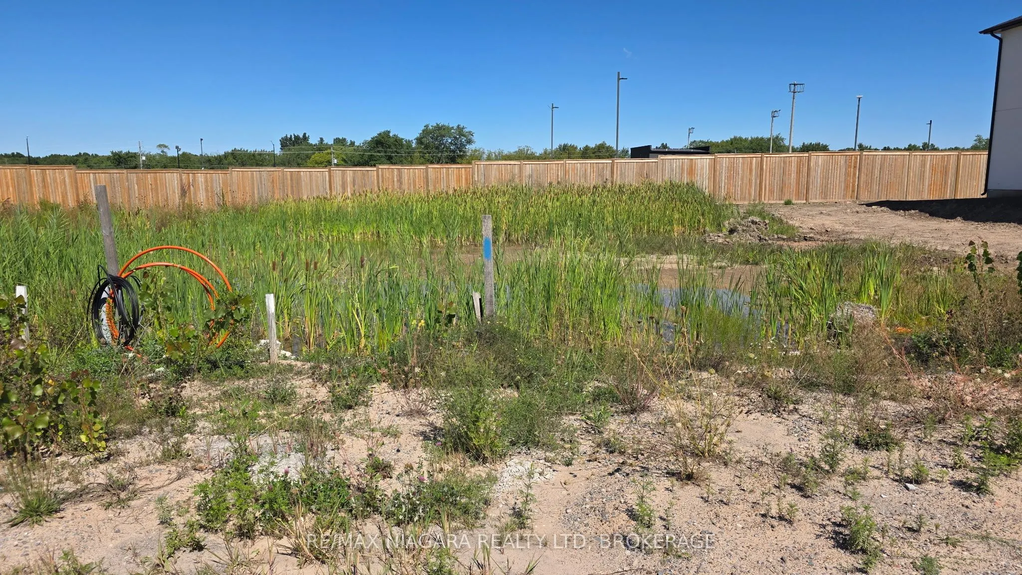6172 Curlin Crescent