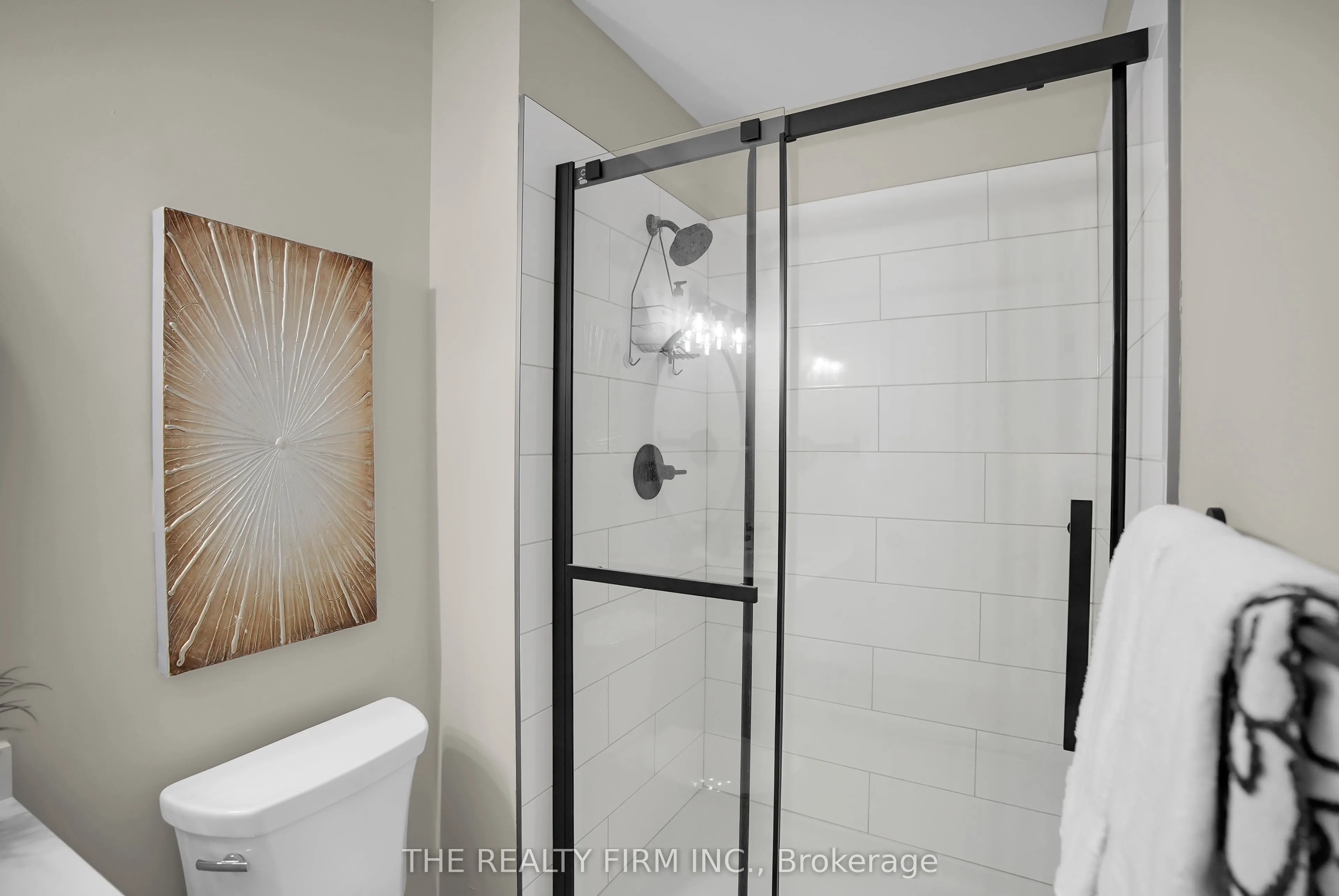 601 Grenfell Drive, #16