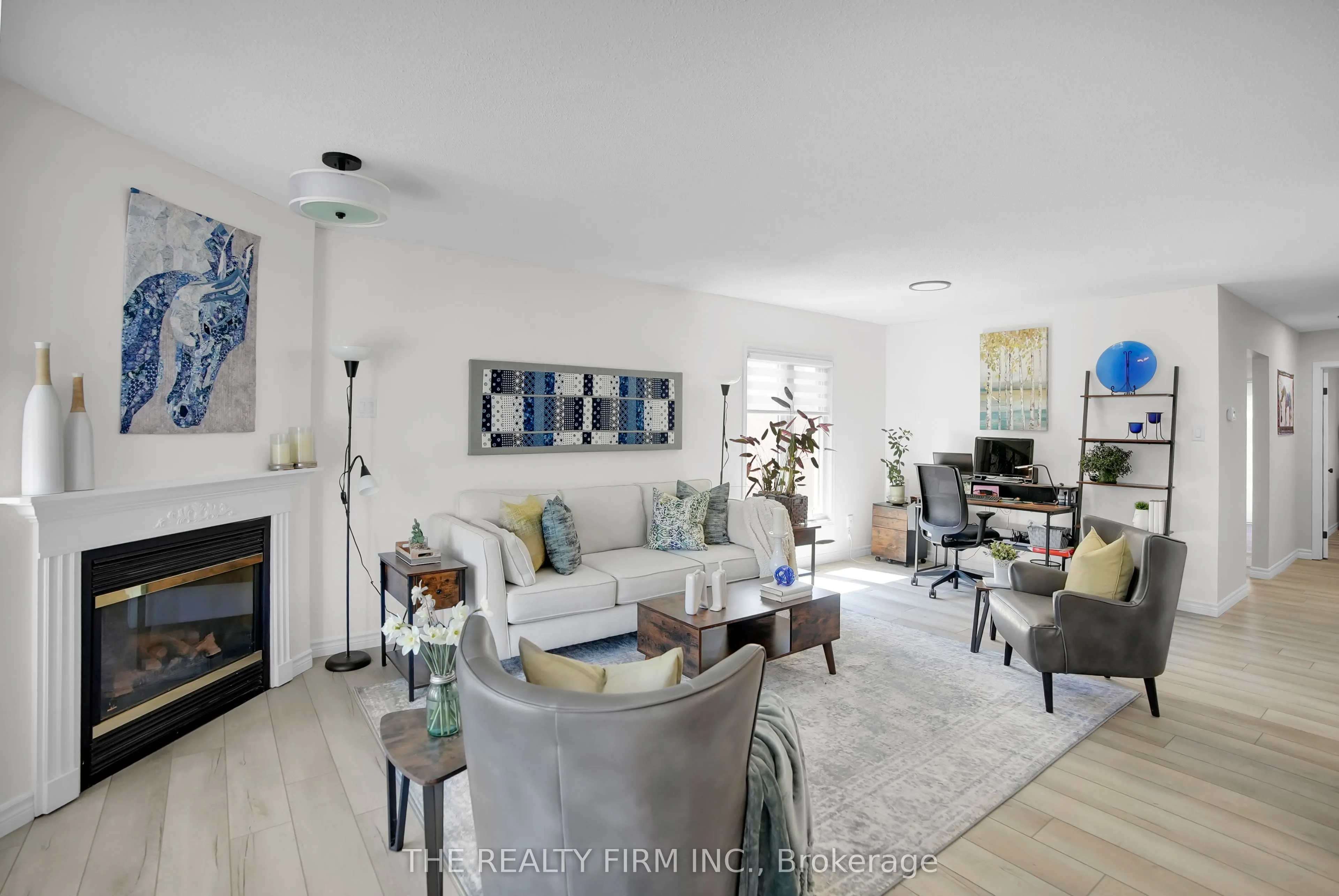 601 Grenfell Drive, #16