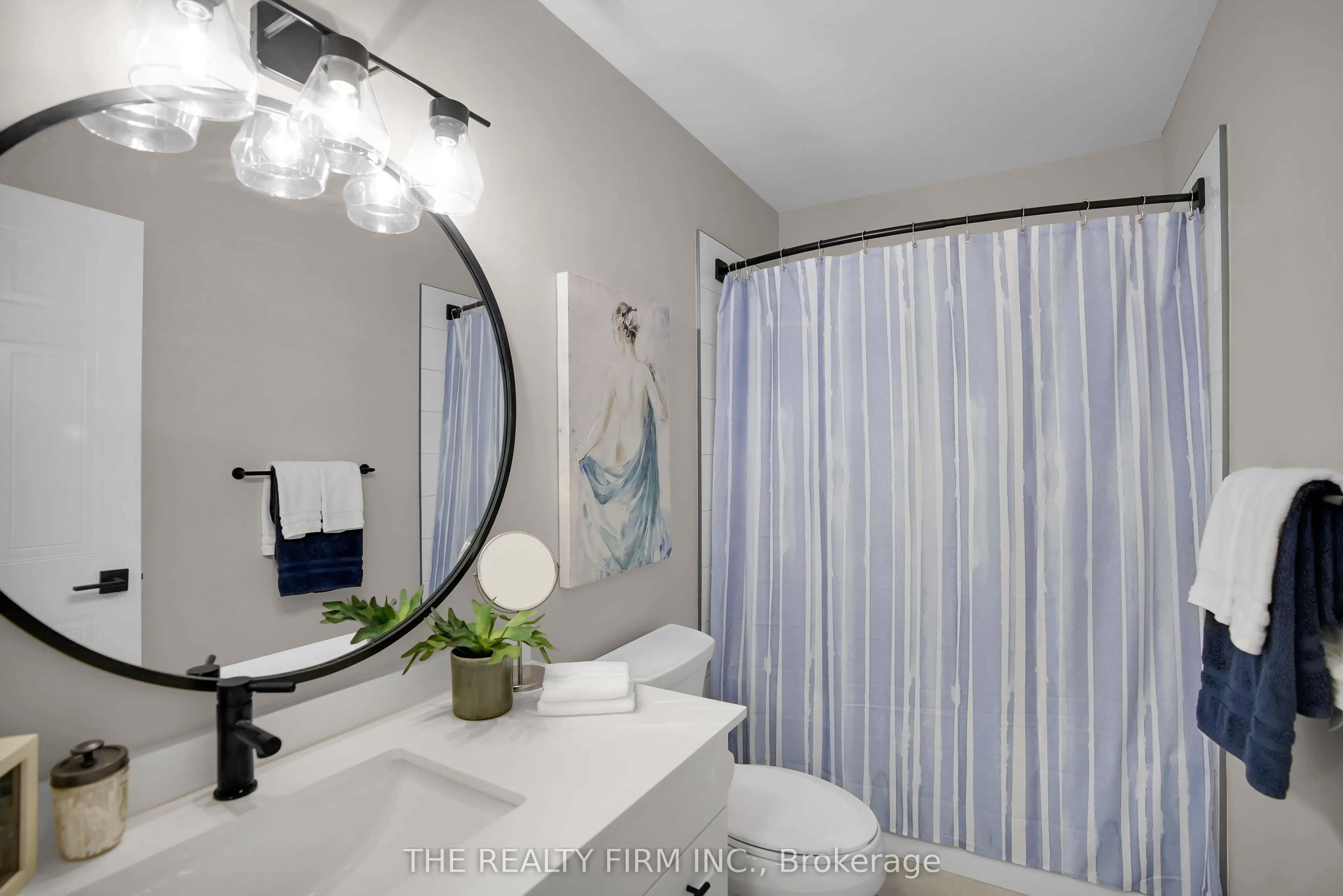 601 Grenfell Drive, #16