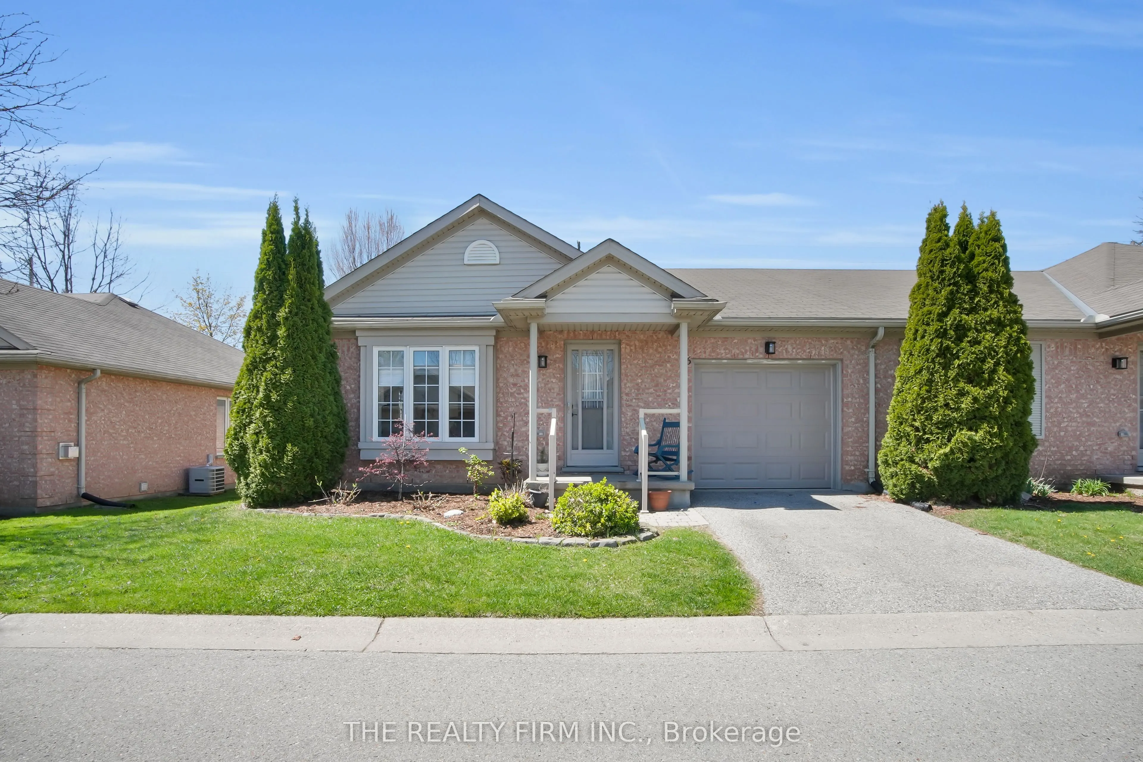 601 Grenfell Drive, #16