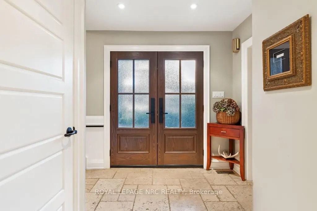 14 Woodington Crescent