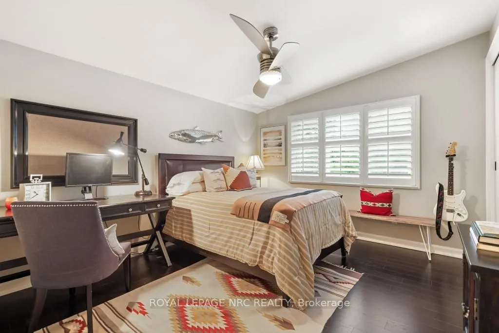 14 Woodington Crescent