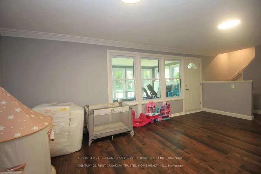 133 Deer Park Circle W