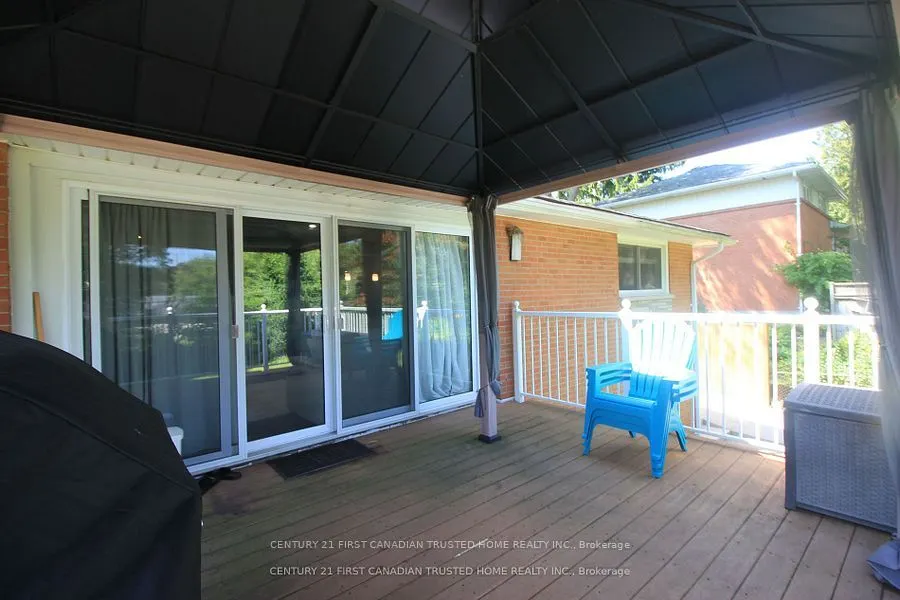 133 Deer Park Circle W