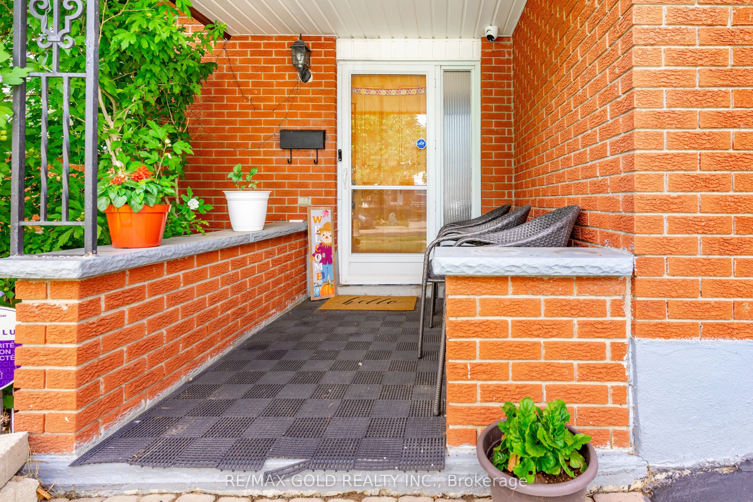 55 Ramblewood Way
