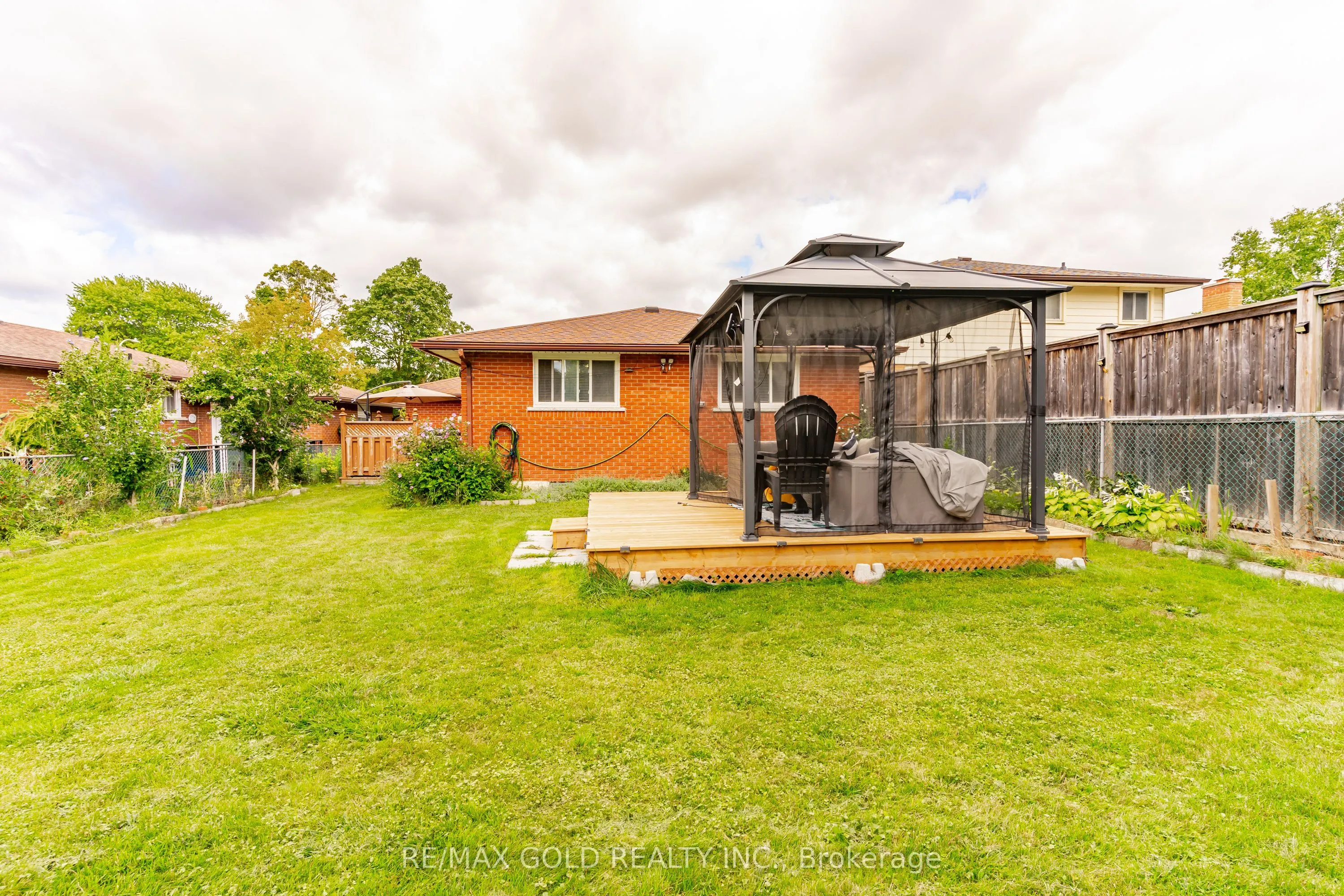 55 Ramblewood Way