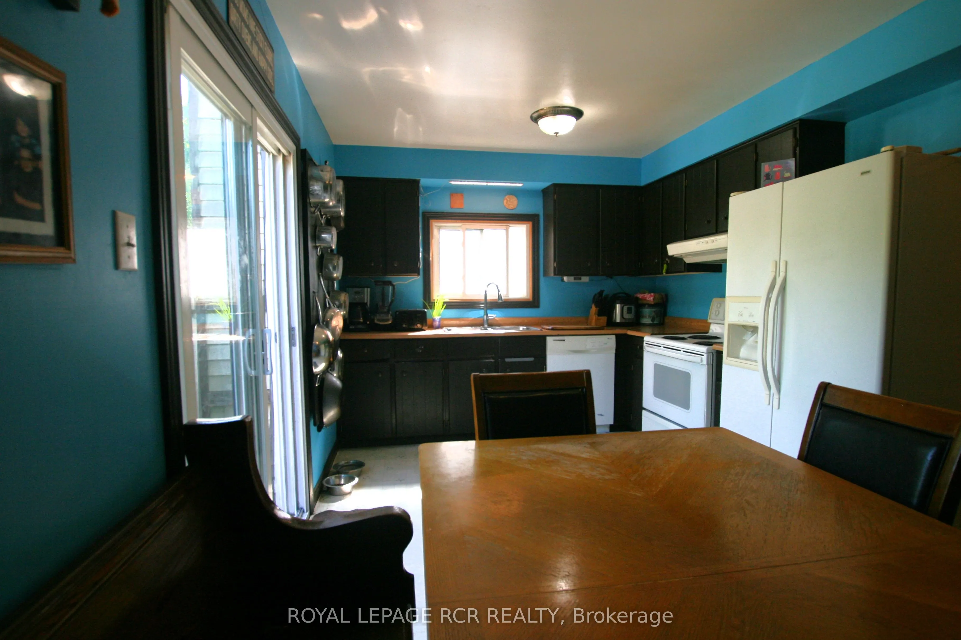 516 Pineview Gardens