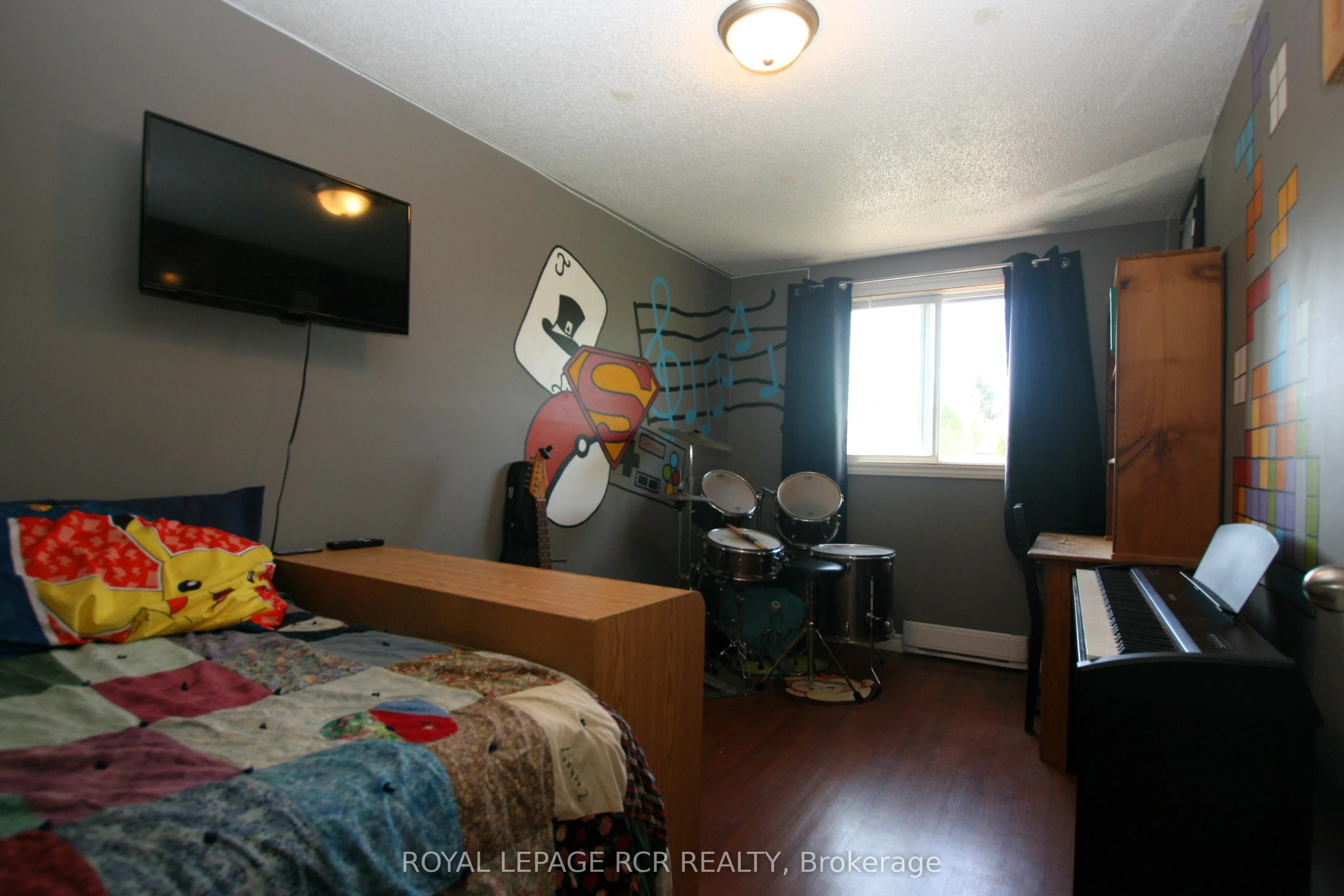 516 Pineview Gardens
