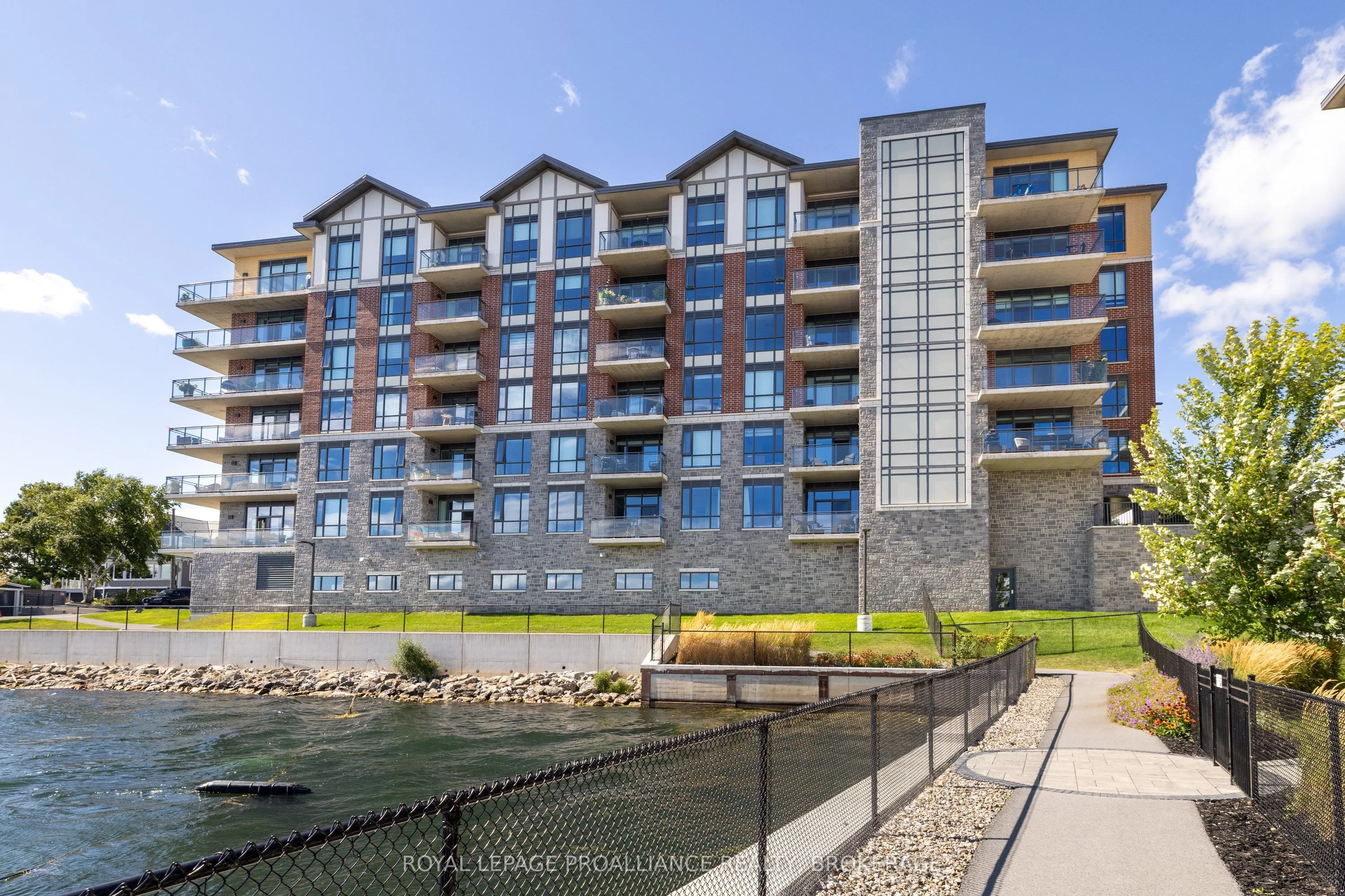 129B South Street, #418