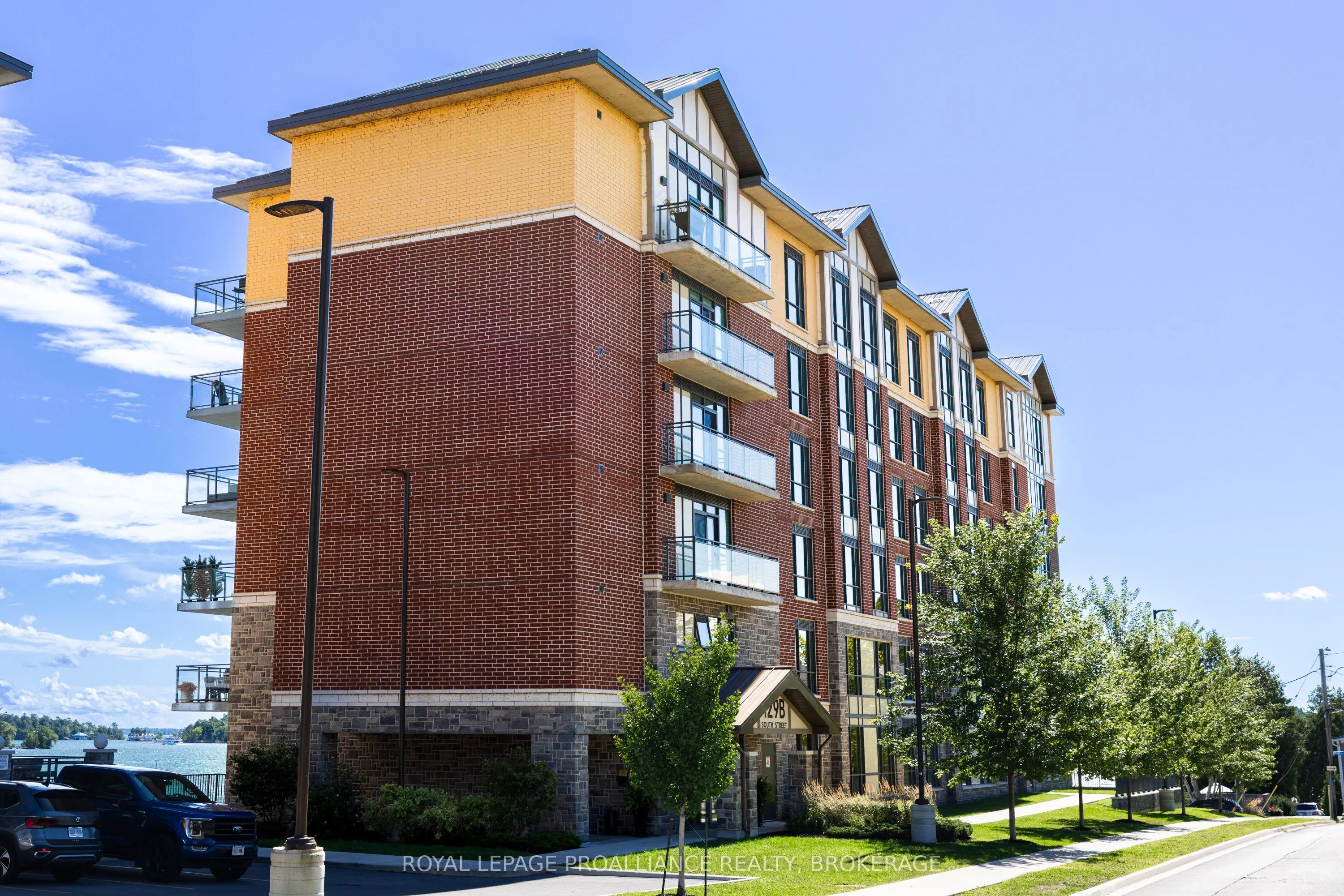 129B South Street, #418