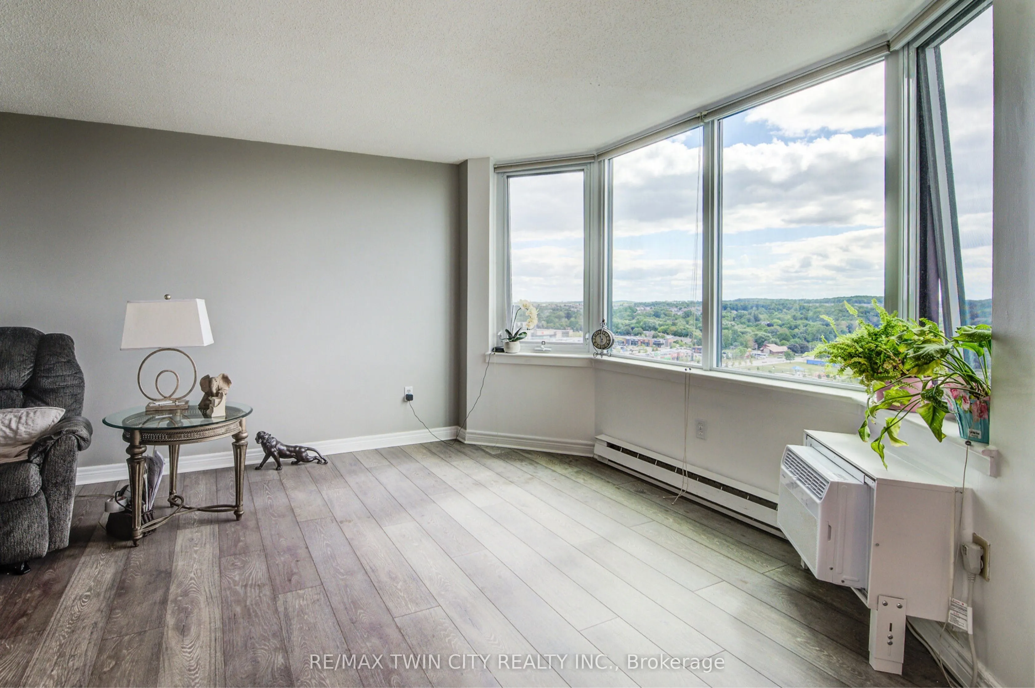 35 Green Valley Drive, #1605