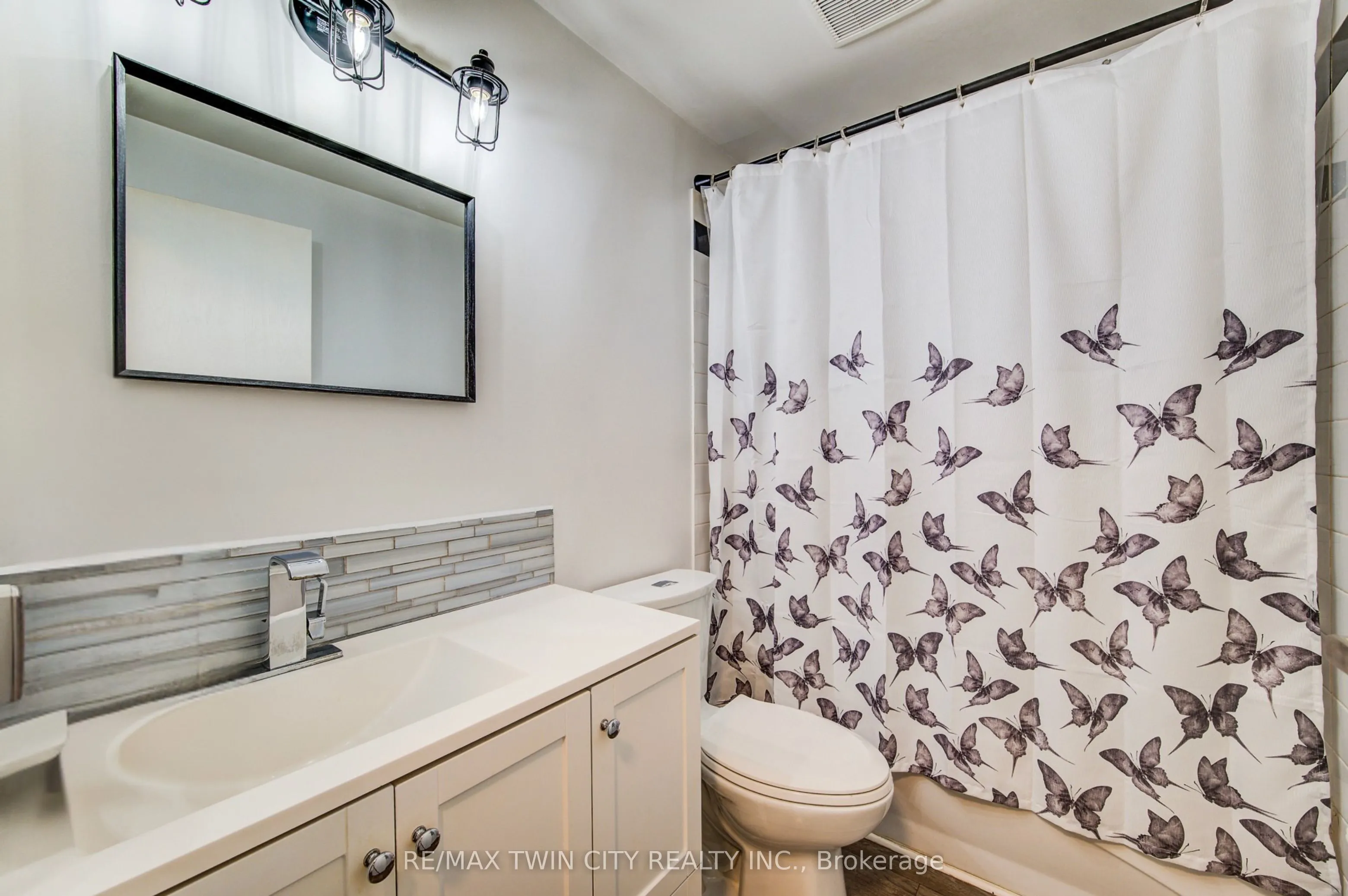 35 Green Valley Drive, #1605