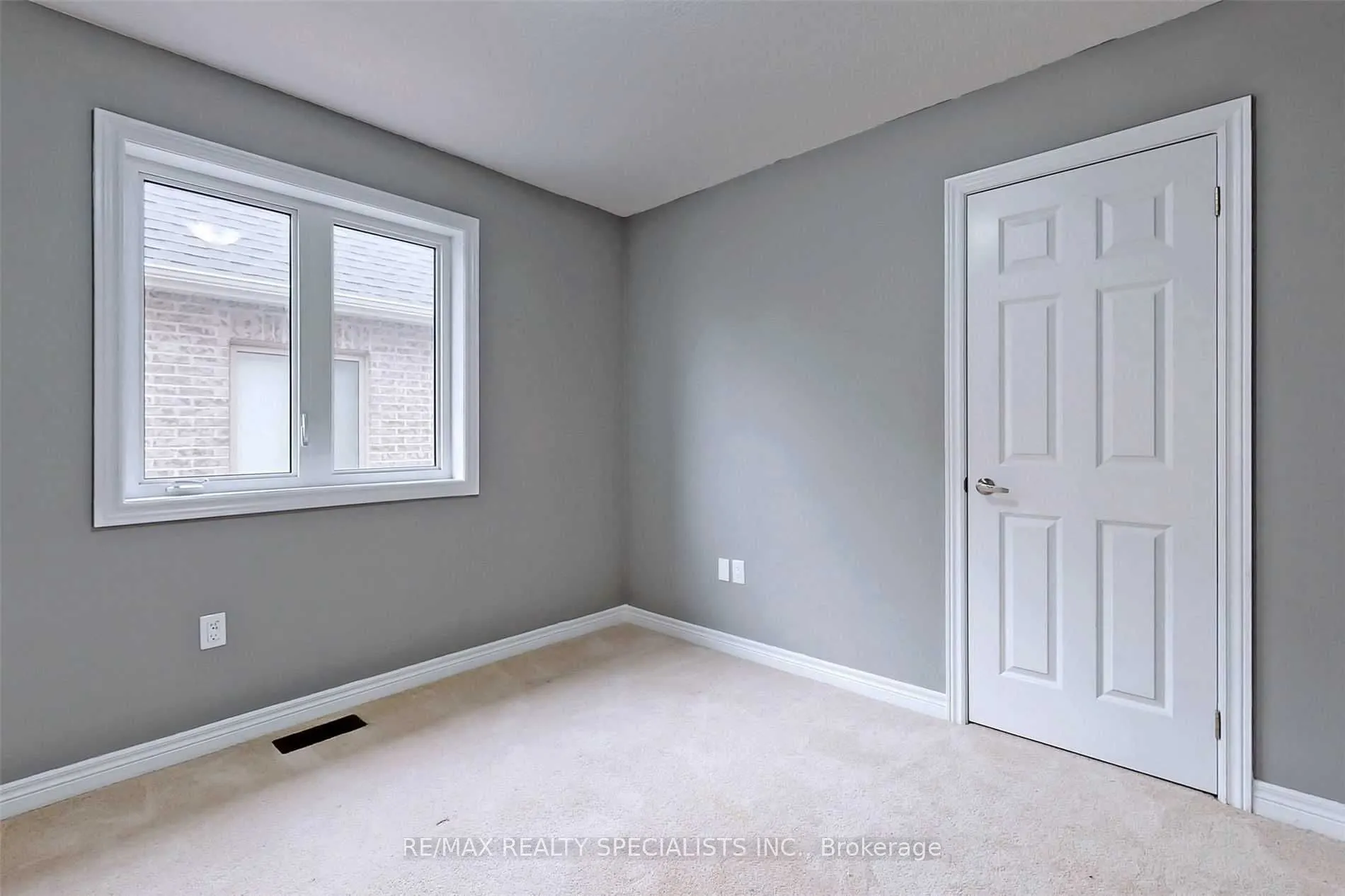 1191 Upper Thames Drive
