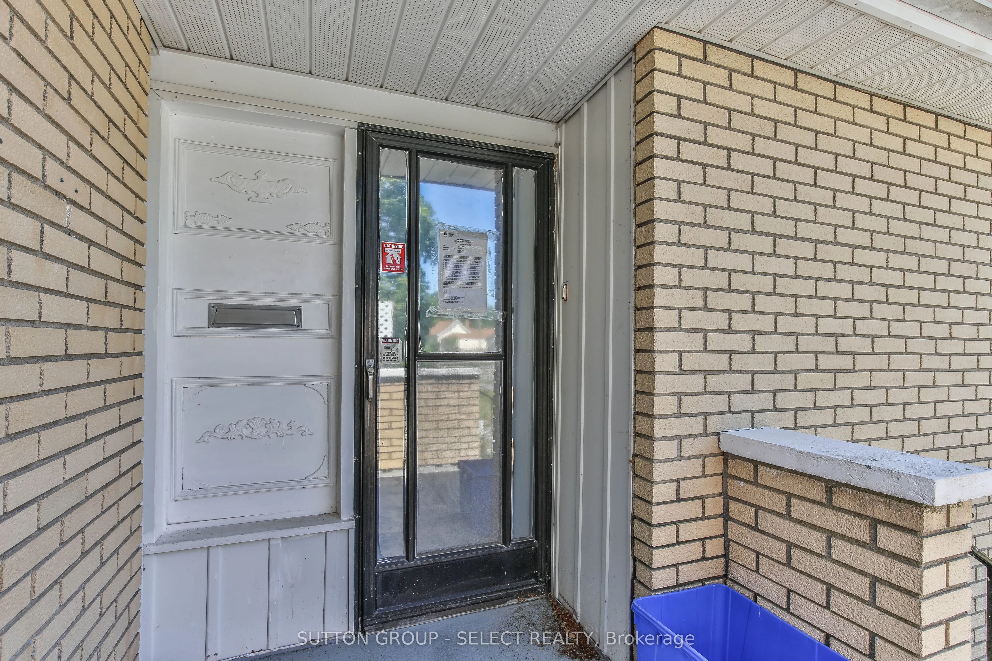 25 FOSTER Avenue