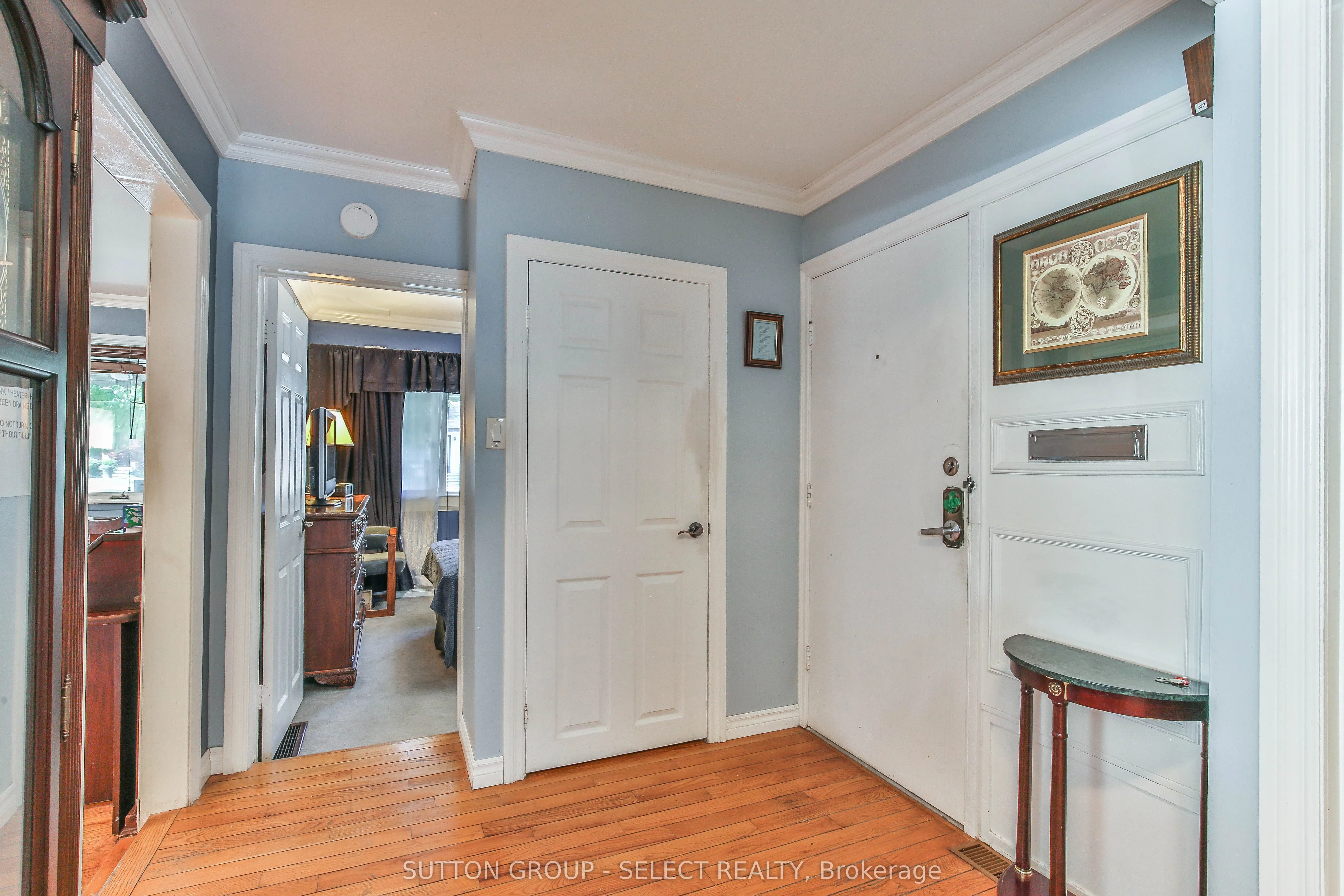 25 FOSTER Avenue