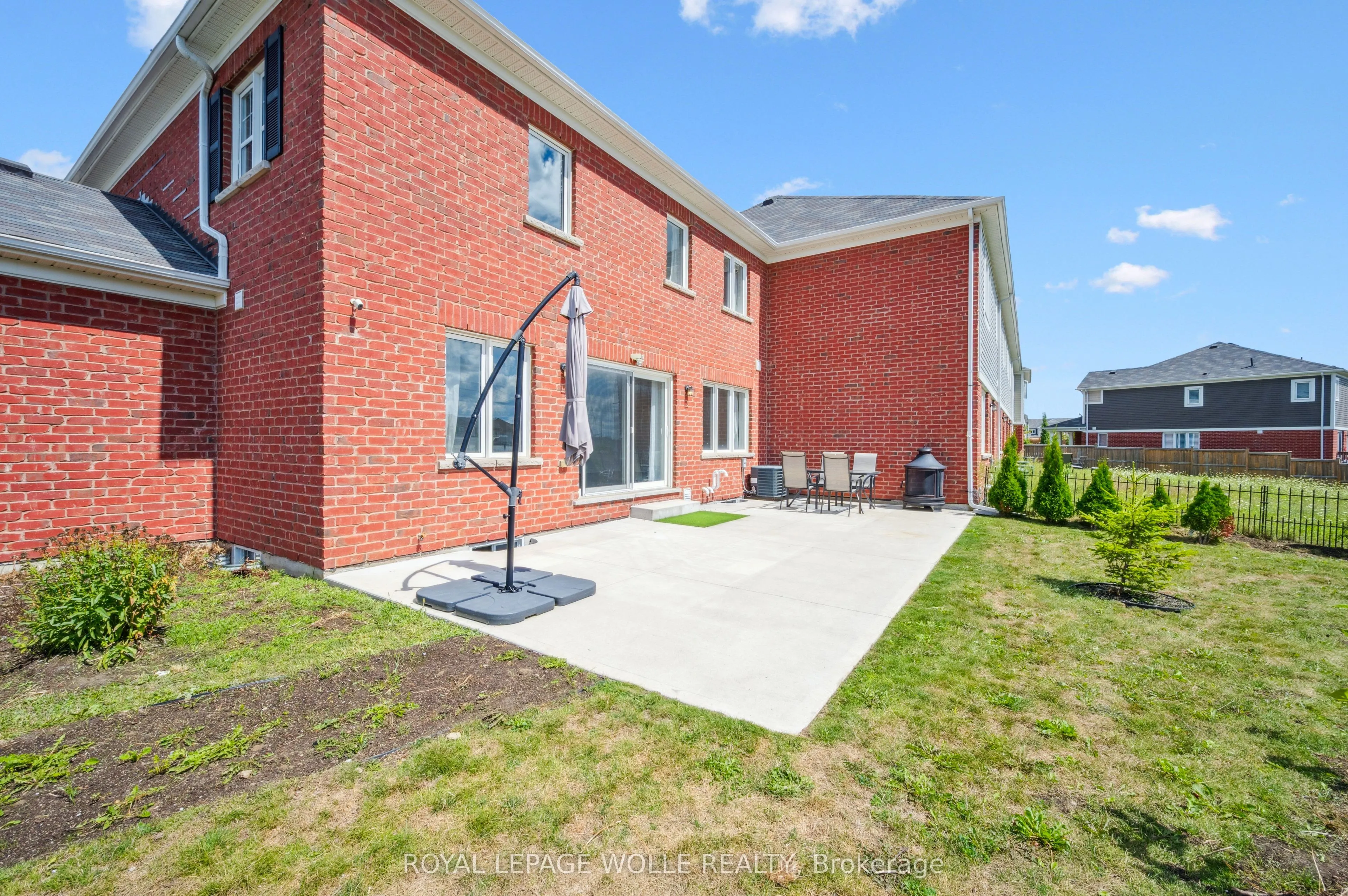 2 Watermill Street
