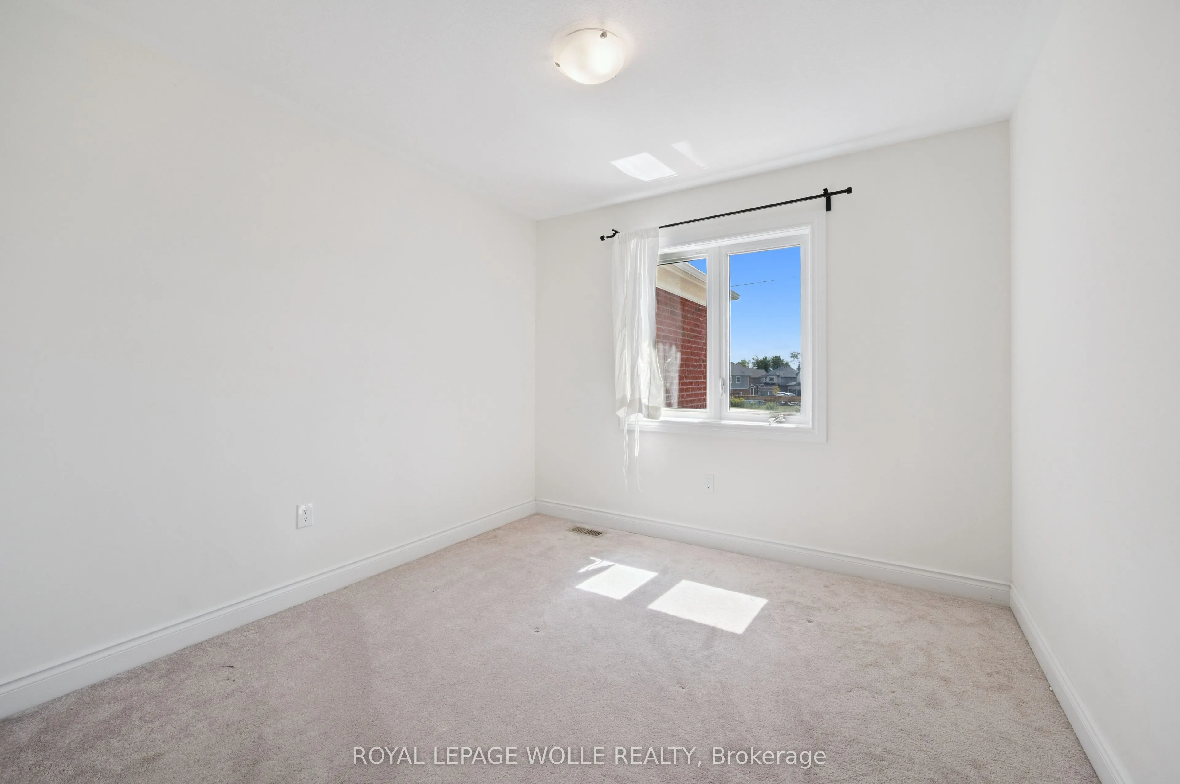 2 Watermill Street