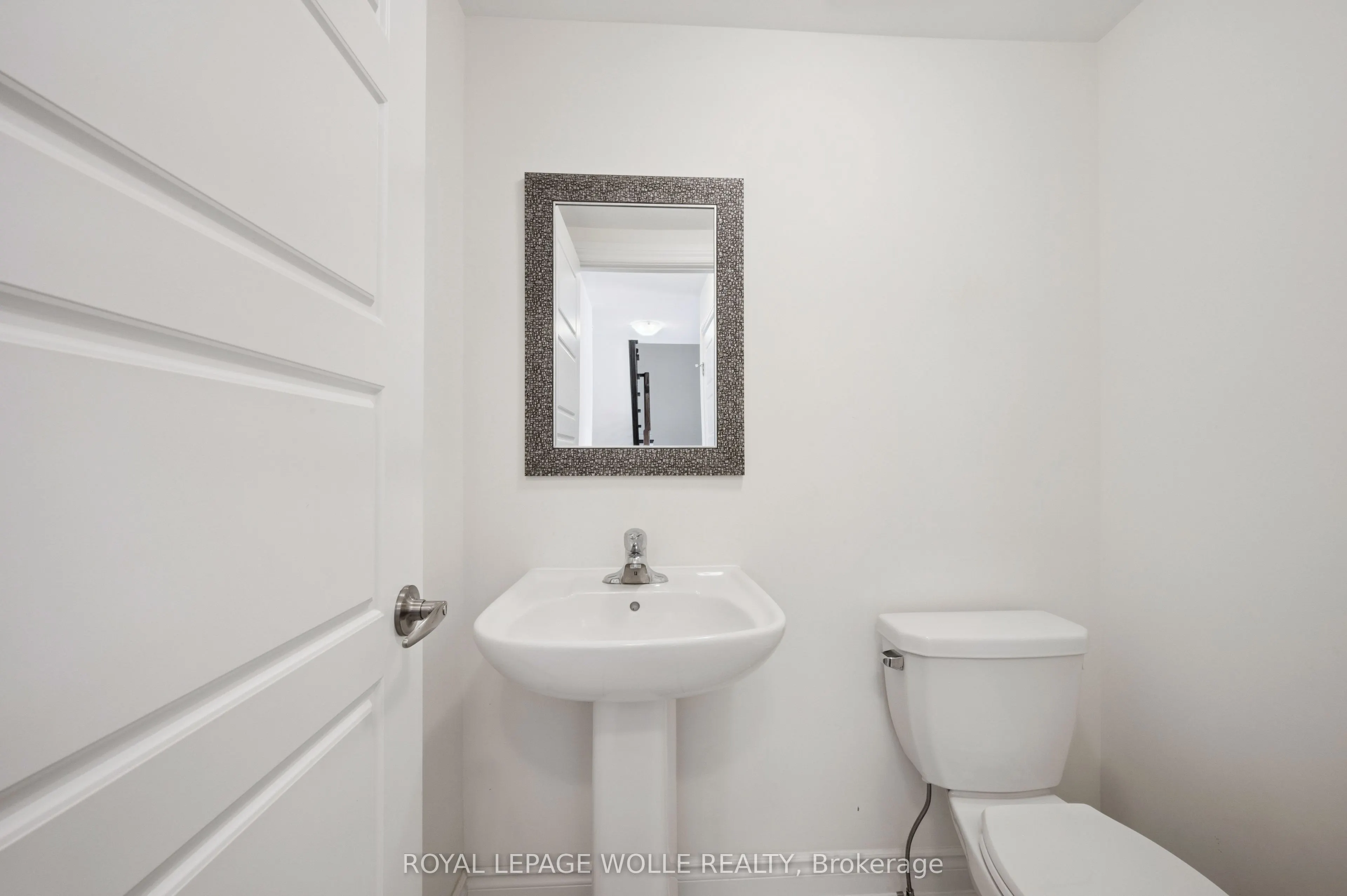 2 Watermill Street