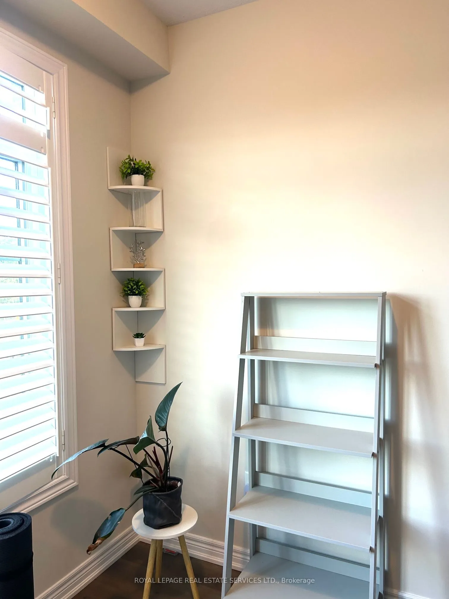 288 Glover Road, #17