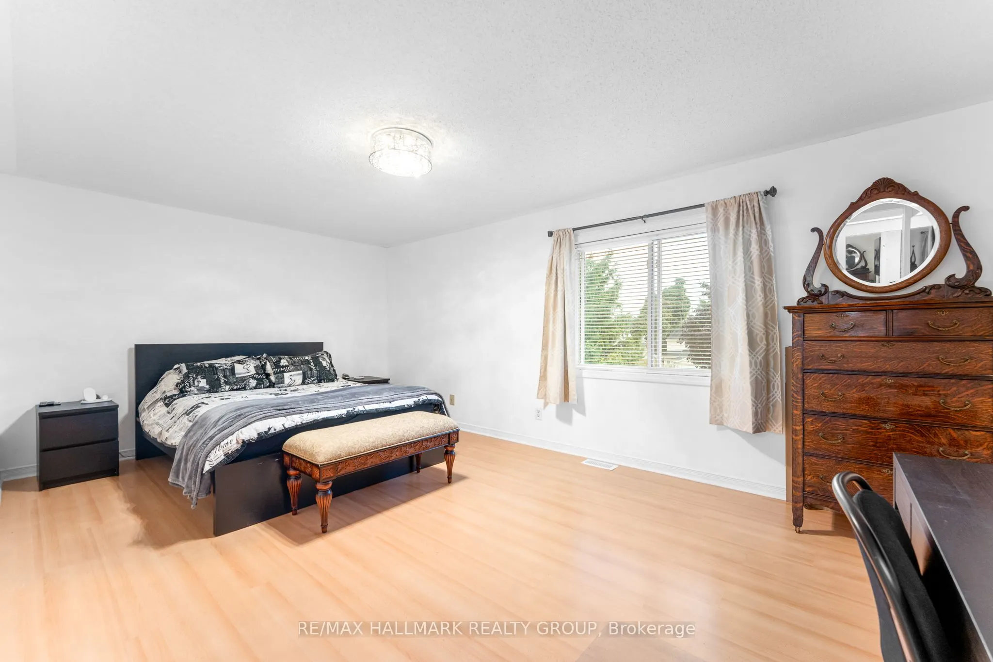 59 Shearer Crescent