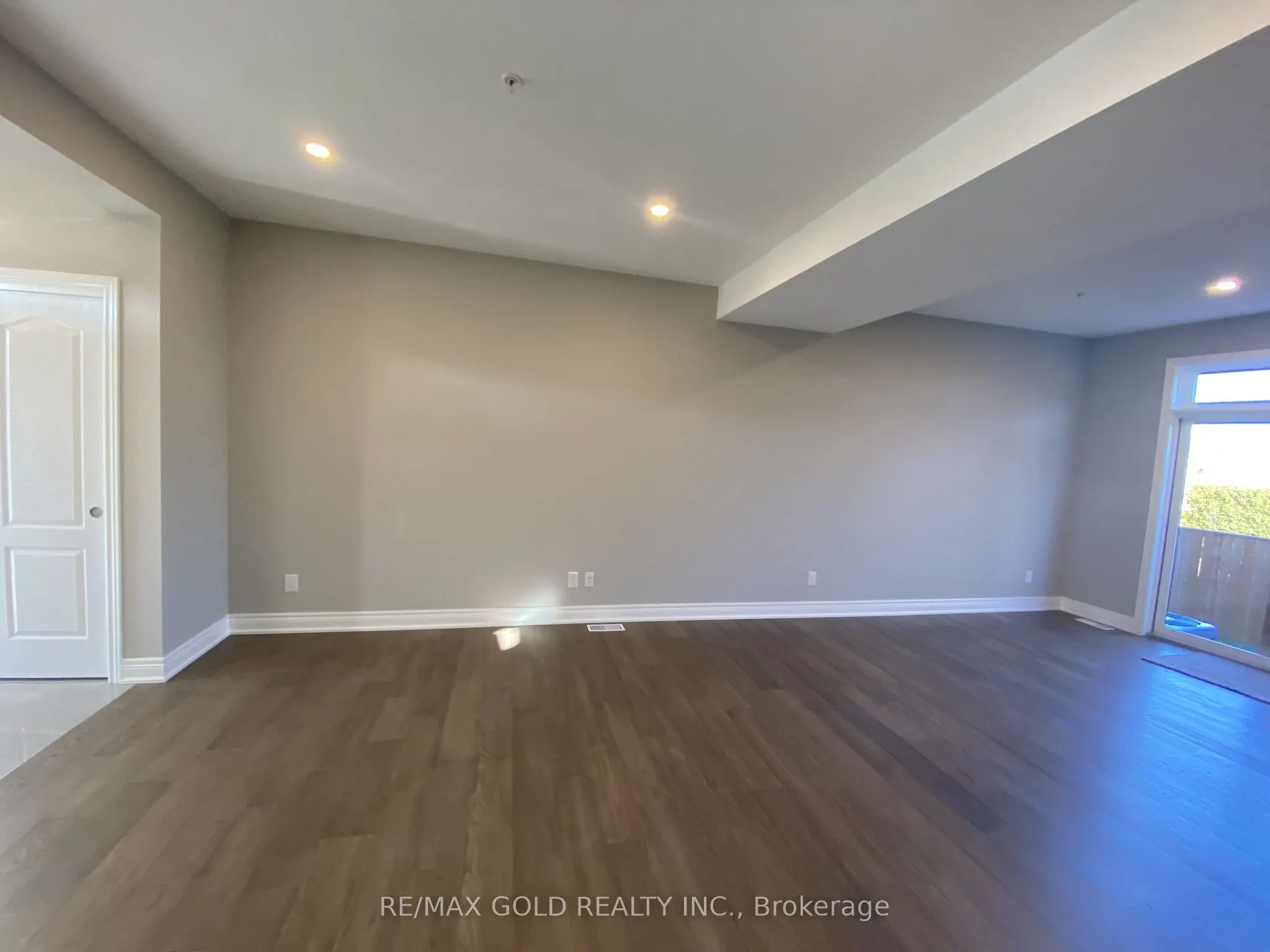18 Corbin Street, #4