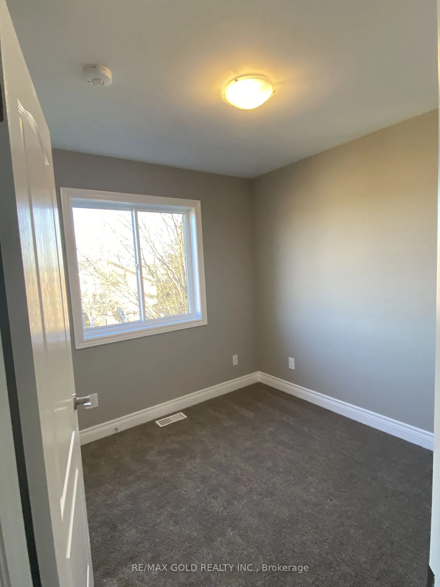 18 Corbin Street, #4
